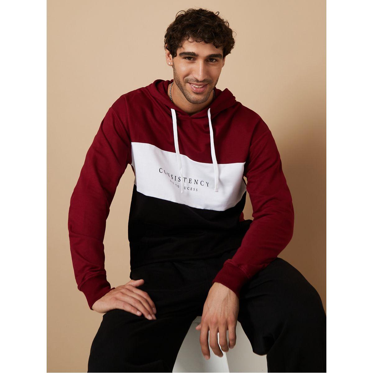هودي بنمط كتل الالوان مع جيوب كنغر-men-winterwear-hoodiesandsweatshirts-image-2
