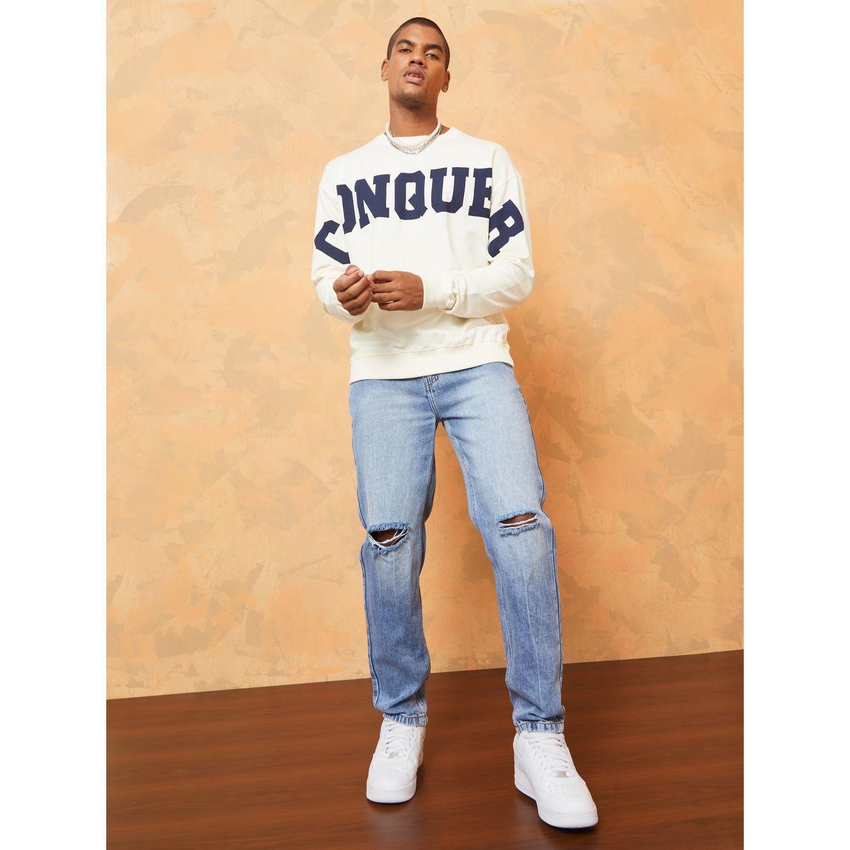 Styli Regular Fit Jeans with Knee Rip Detail-men-clothing-bottoms-jeans-image-2