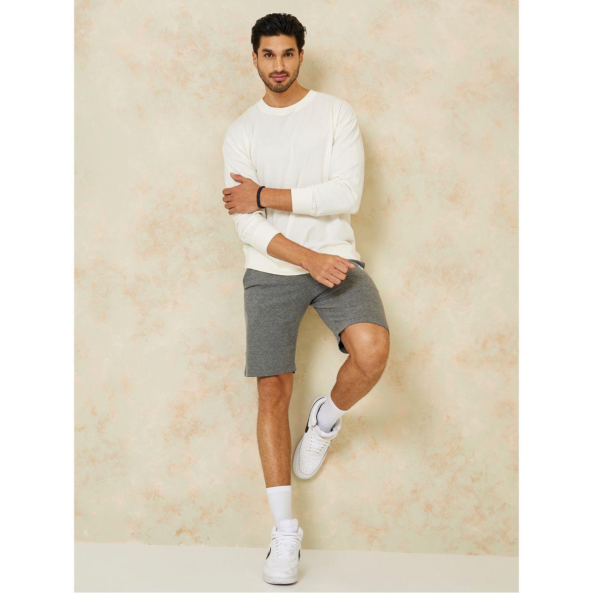 شورت محبوك بخصر بتداخل مغاير-men-clothing-bottoms-shorts-image-2
