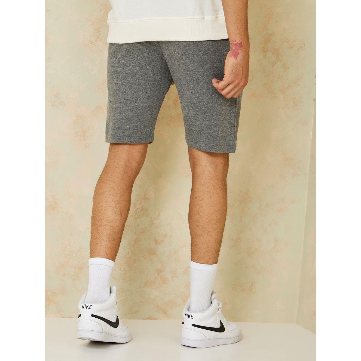 شورت محبوك بخصر بتداخل مغاير-men-clothing-bottoms-shorts-image-4