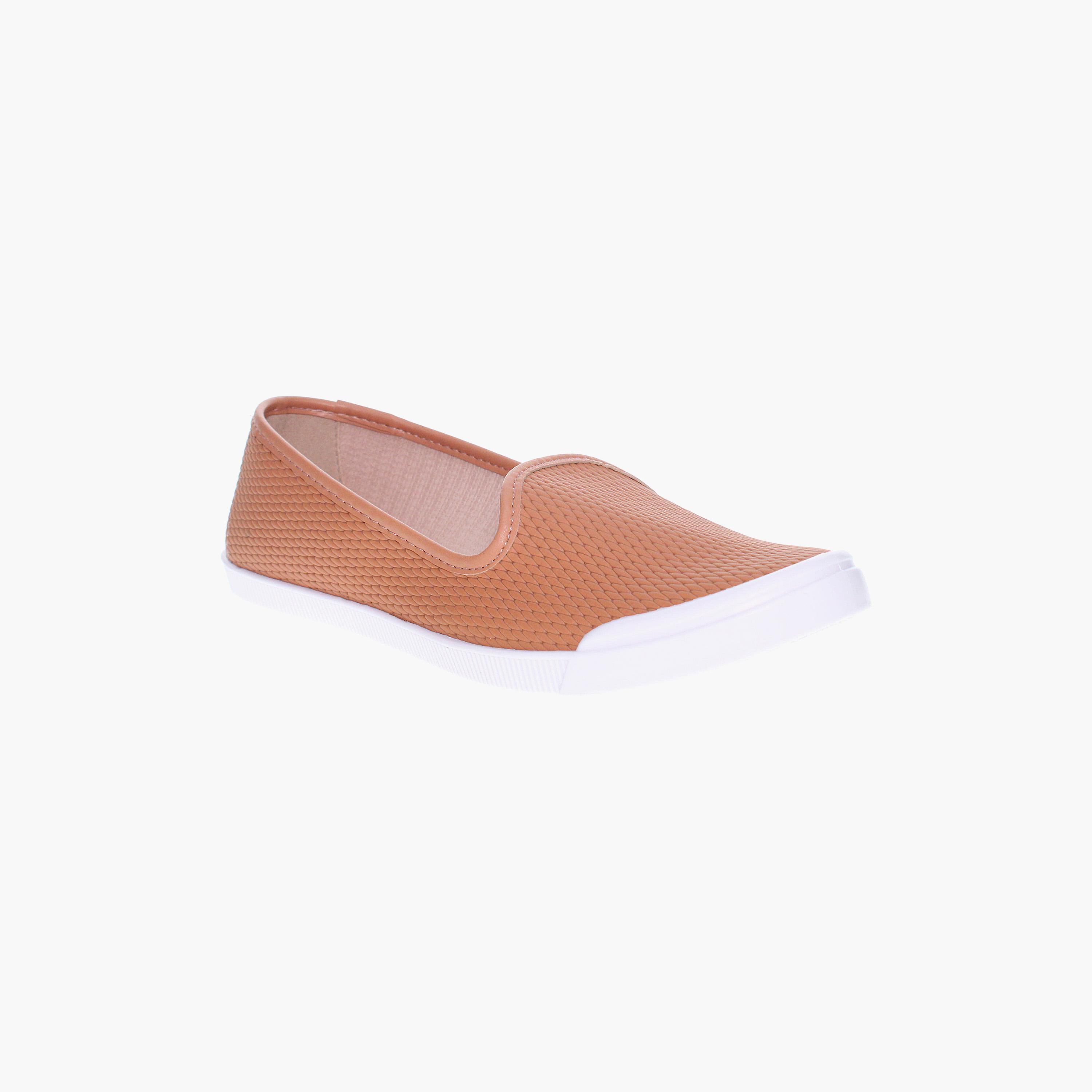 Moleca by Geoomnii Women's Slip On Casual Shoes | 5109-712-26533        -women-shoes-loafersandmoccasins-image-1