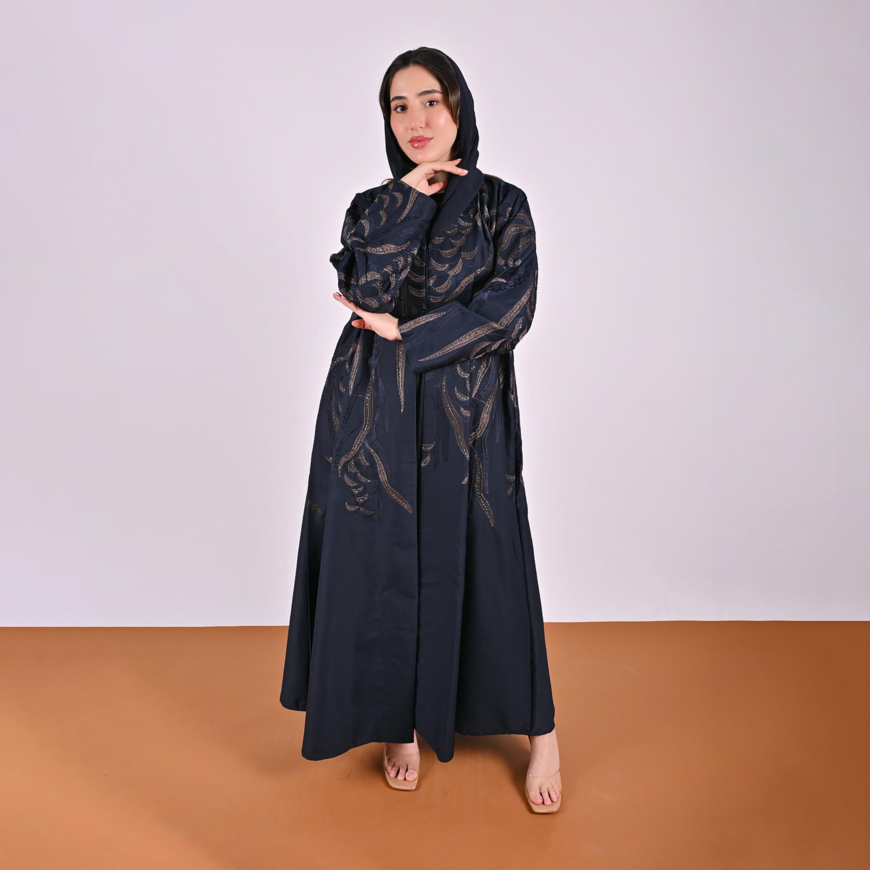 عباءة كلوش كتان مطرزة بأشكال هندسية مع حجاب للنساء من حوراء-women-arabicclothing-abayas-image-1