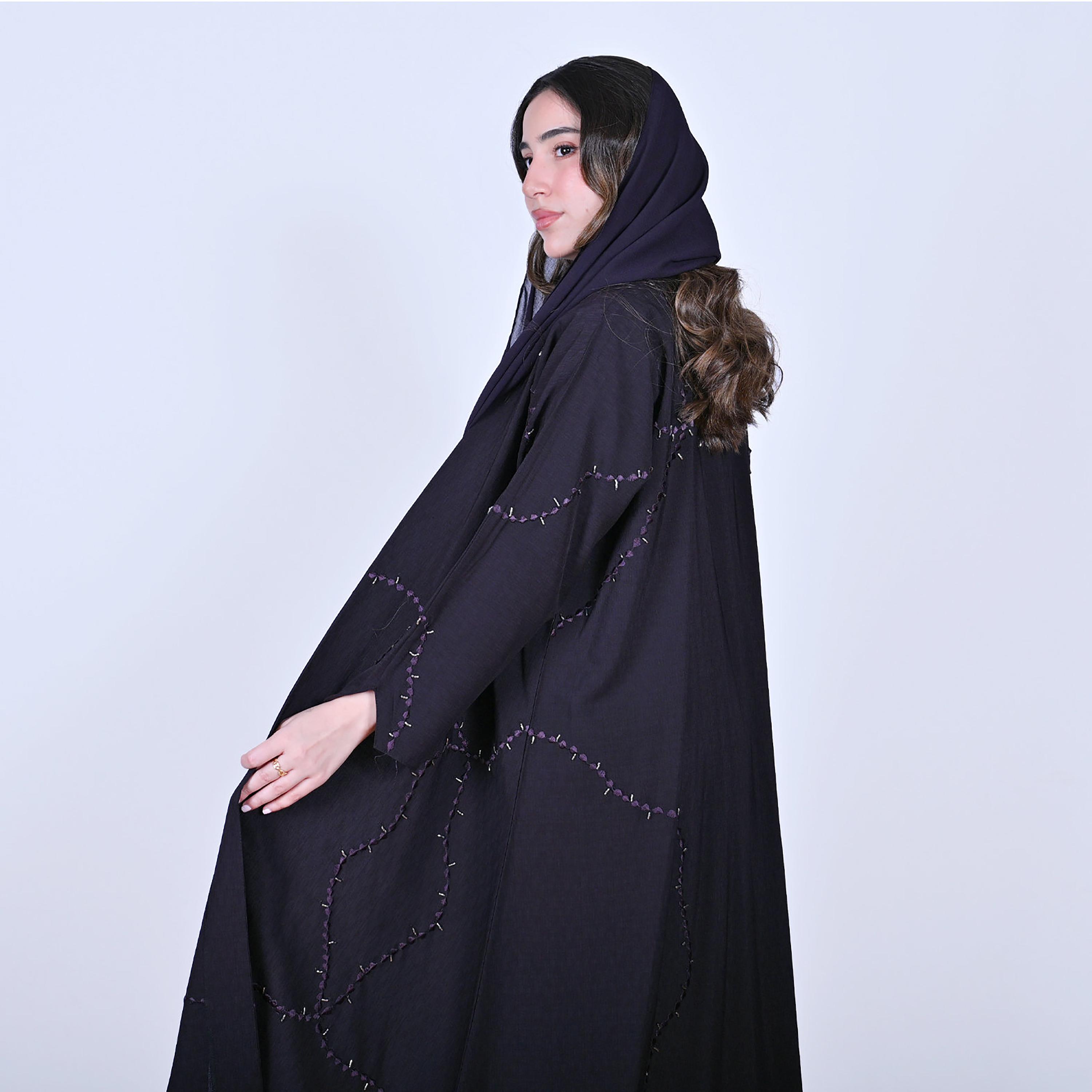 عباءة كتان مطرزة مع حجاب للنساء من حوراء-women-arabicclothing-abayas-image-2