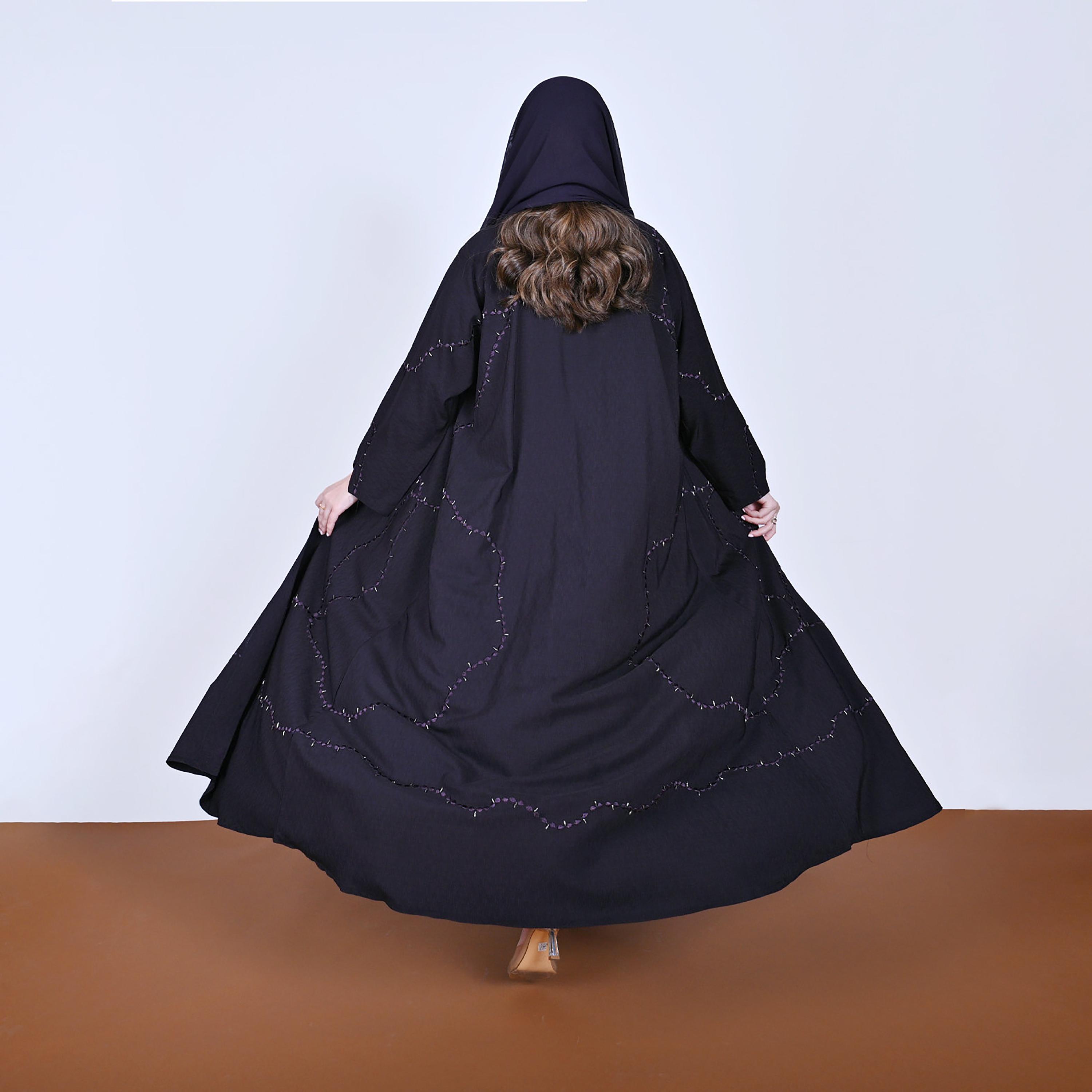 عباءة كتان مطرزة مع حجاب للنساء من حوراء-women-arabicclothing-abayas-image-7