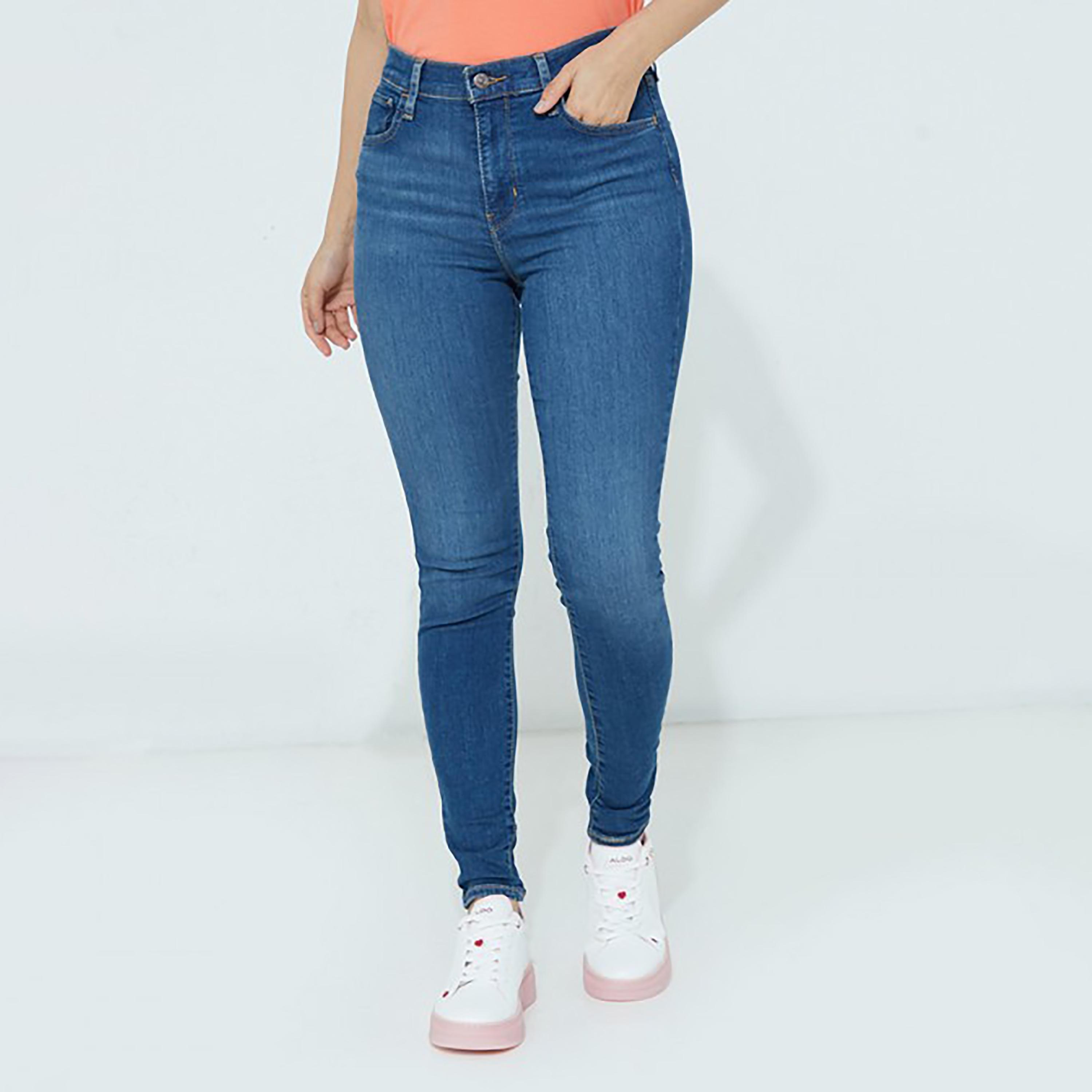 بنطال جينز من ليفايز بلون ازرق ذو ریجولر فت بمرتفع الارتفاع-women-clothing-bottoms-jeans-image-1