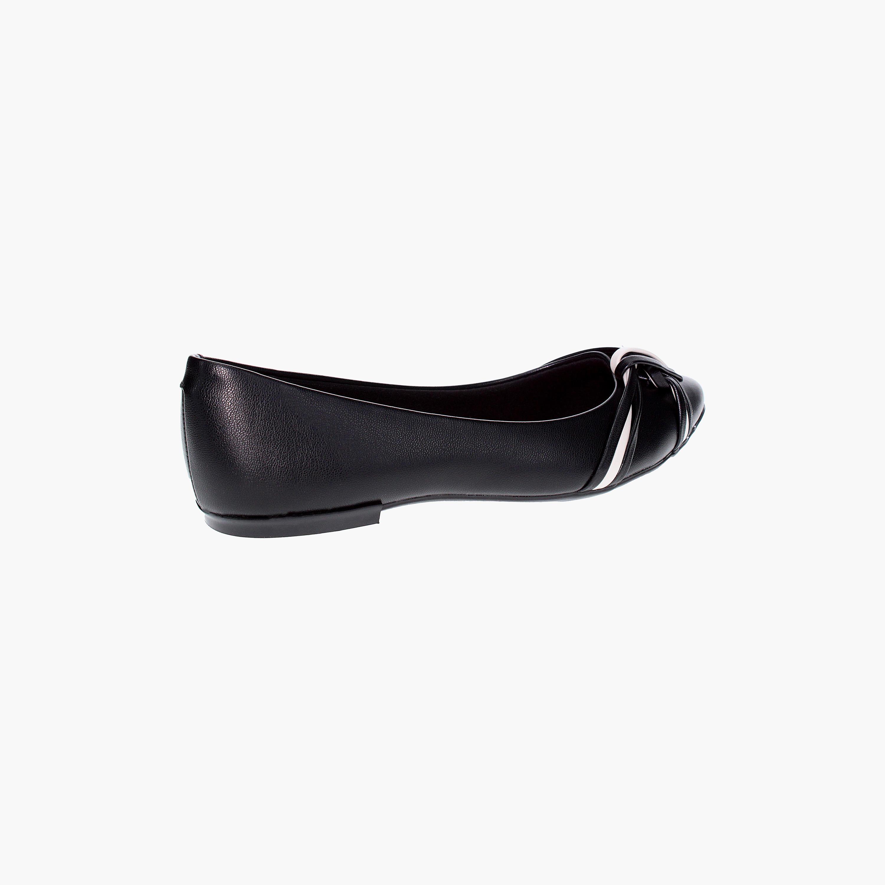 حذاء باليرينا نسائي من موليكا بمقدمة مدببة مع تصميم عقدة علوية | 5301-375-25913-women-shoes-ballerinas-image-2