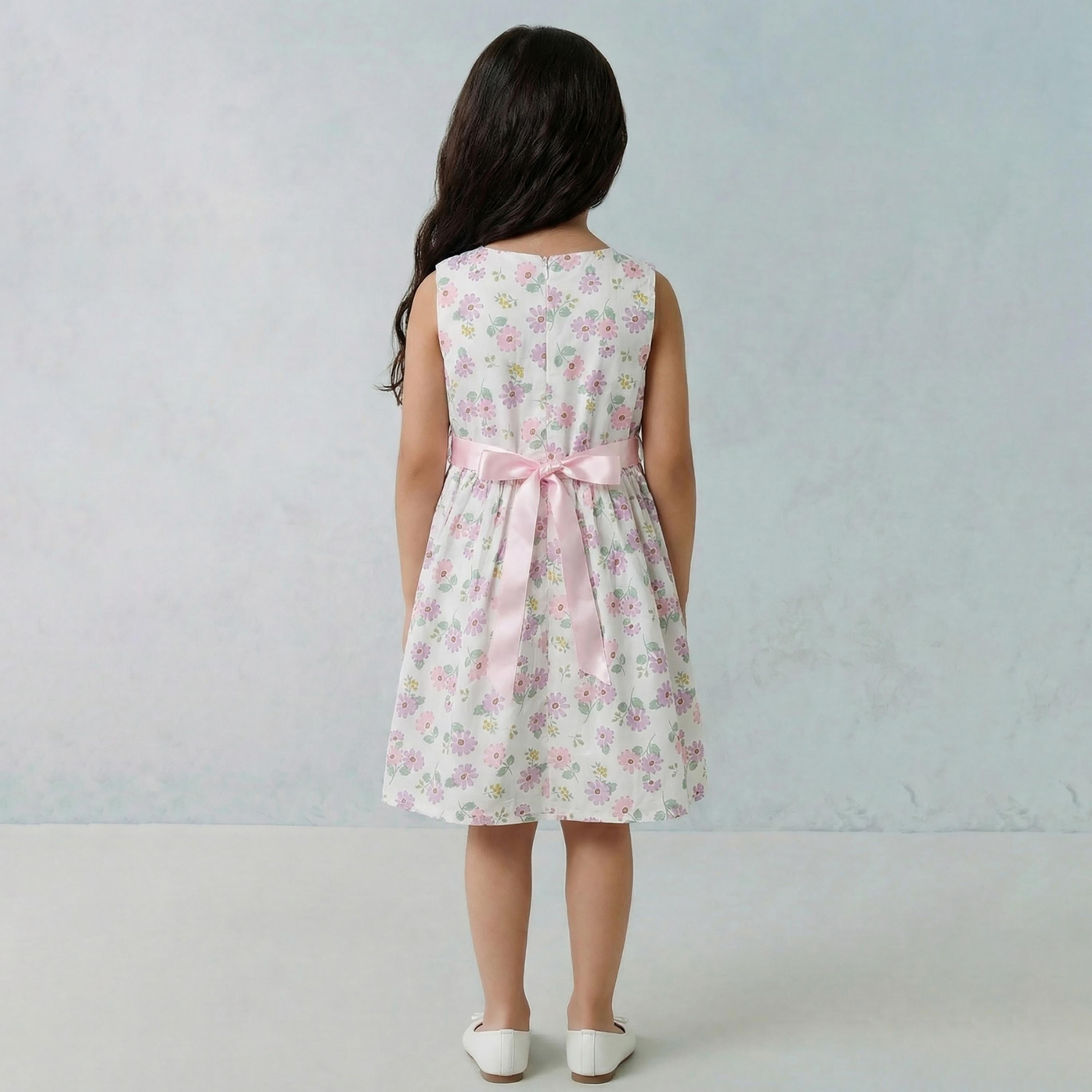 فستان قطني بدون أكمام بطبعة زهور مع حزام من بيبيكلو-girls-clothing-dressesandjumpsuits-image-2
