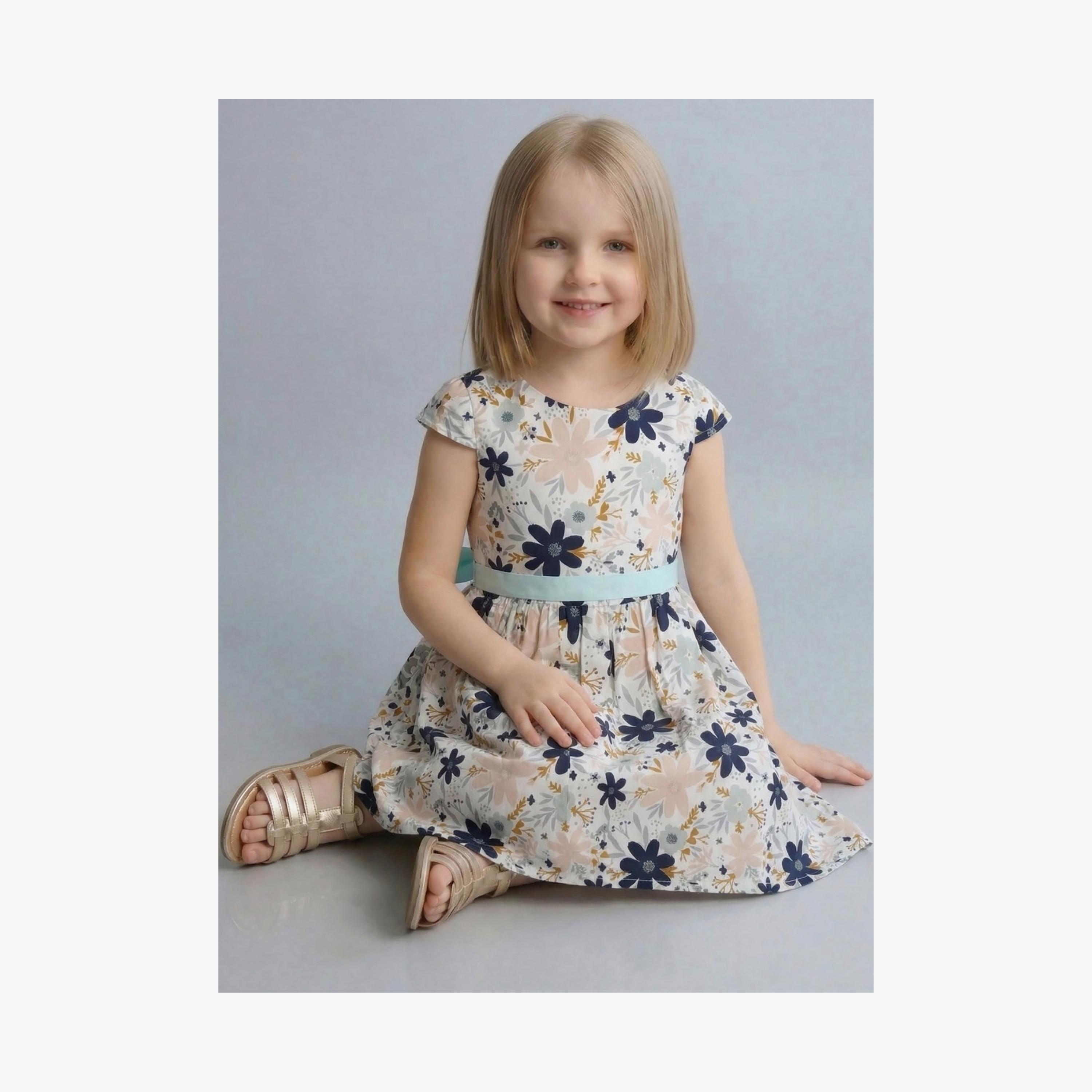 فستان قطني بأكمام قصيرة وطبعة زهور مع حزام من بيبيكلو-girls-clothing-dressesandjumpsuits-image-4