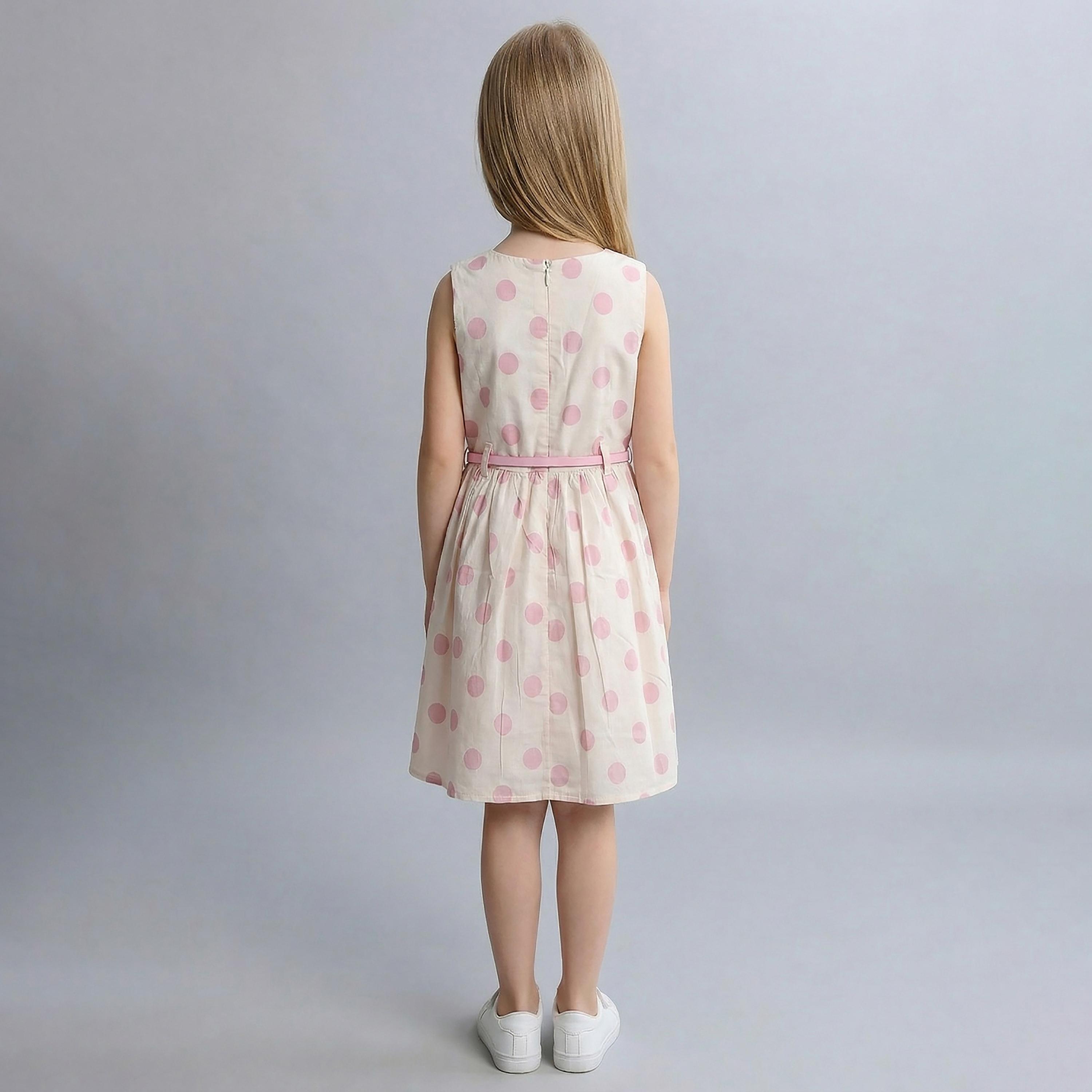 فستان قطني بدون أكمام بطبعة منقطة (بولكا دوت) مع حزام من بيبيكلو-girls-clothing-dressesandjumpsuits-image-2