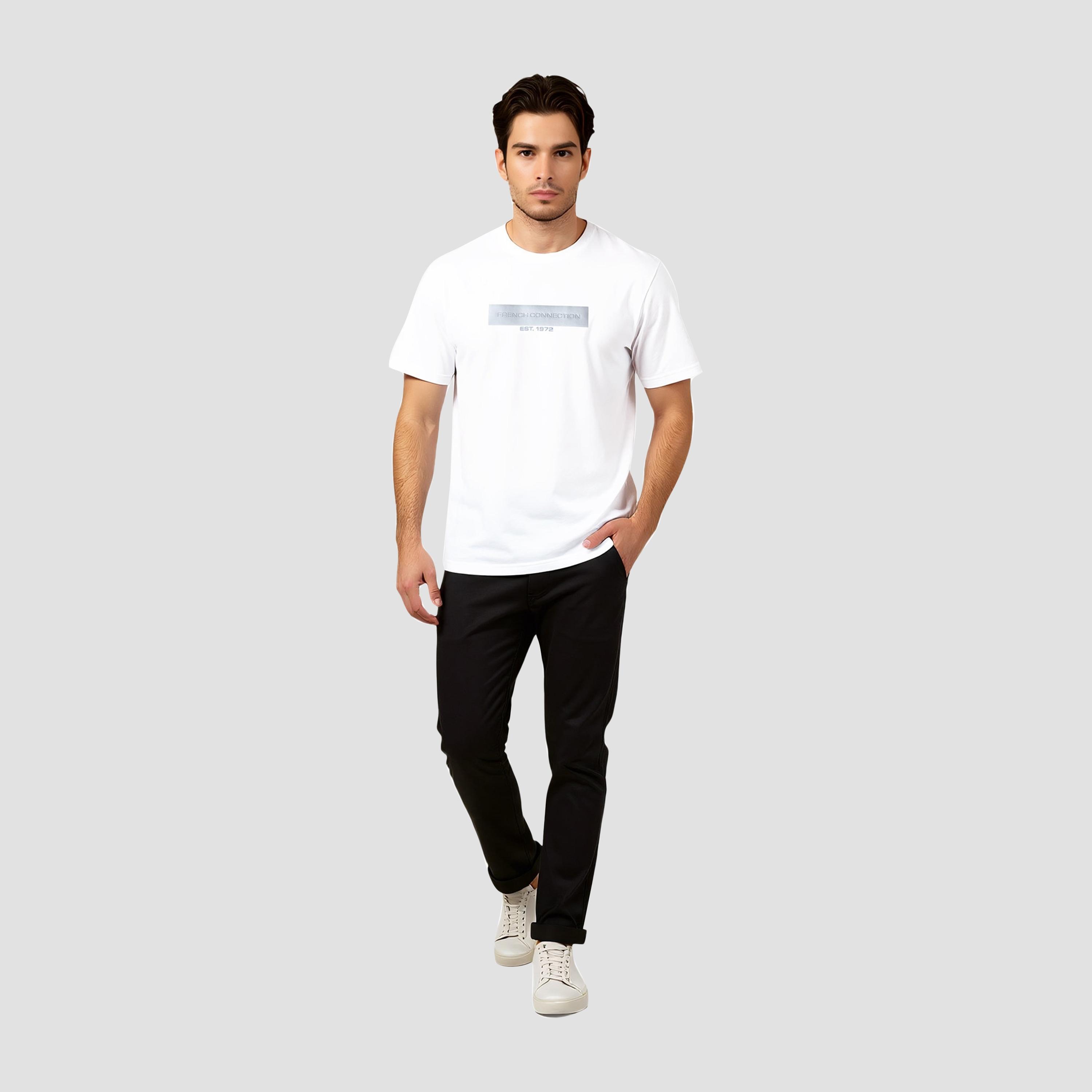 تيشيرت رجالي بأكمام قصيرة ورقبة دائرية وطبعة جرافيكية من فرينش كونيكشن-men-clothing-tshirtsandpolos-tshirts-image-2
