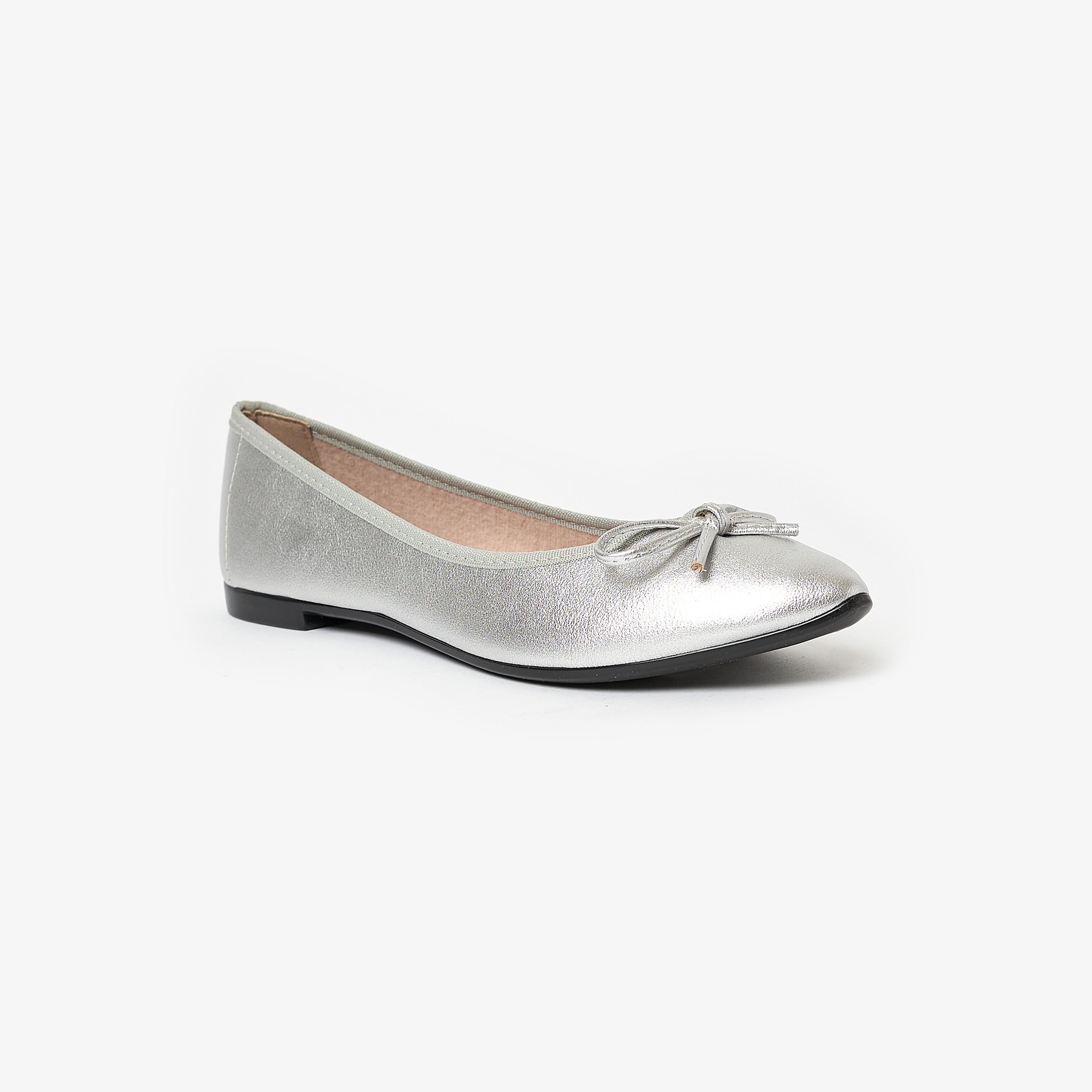 حذاء باليرينا من موليكا للنساء بمقدمة مدببة مع مزينة من فيونكة | 5727-115-25276-women-shoes-ballerinas-image-1