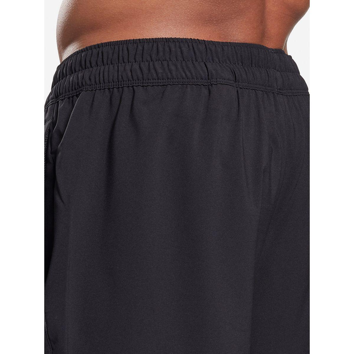 شورت رياضي مطبع بطبعة جرافيك-men-clothing-sportswearandactivewear-bottoms-image-6