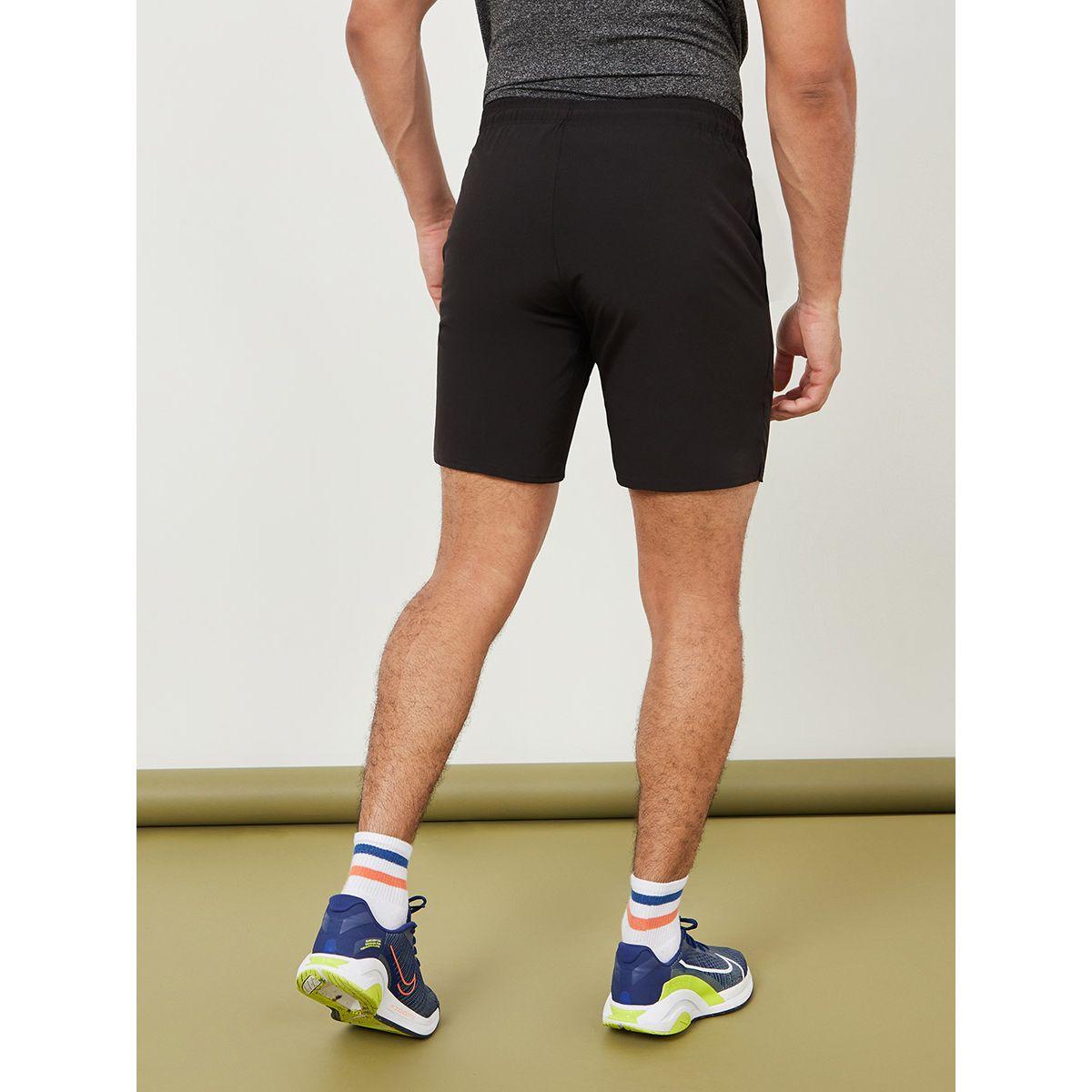 شورت رياضي مطبع بشعار من ستايلي-sports-men-clothing-bottoms-image-2