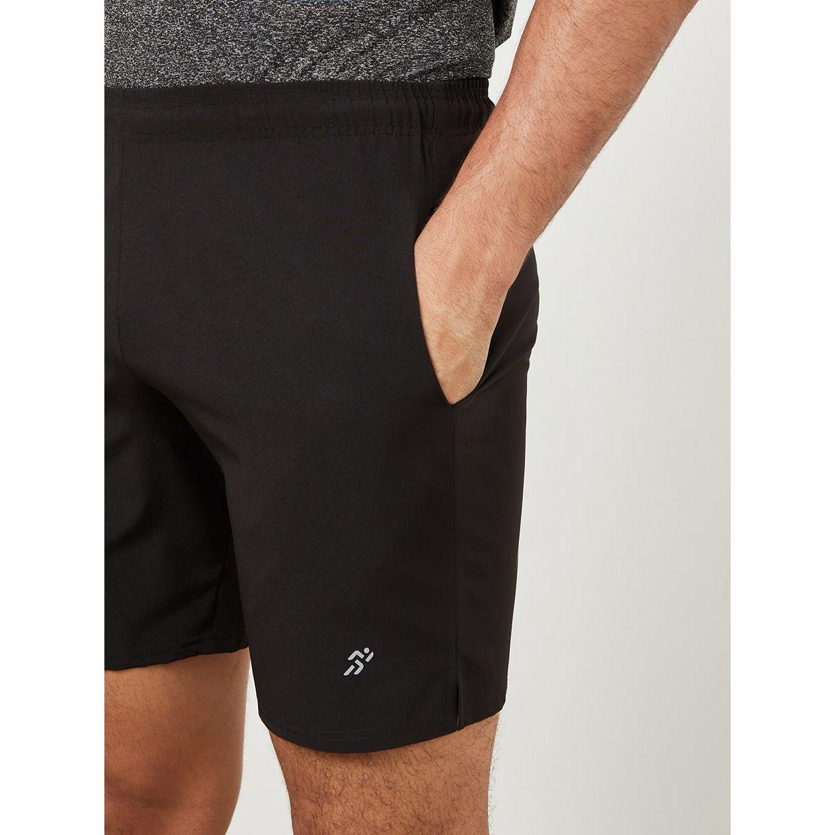 شورت رياضي مطبع بشعار من ستايلي-sports-men-clothing-bottoms-image-3