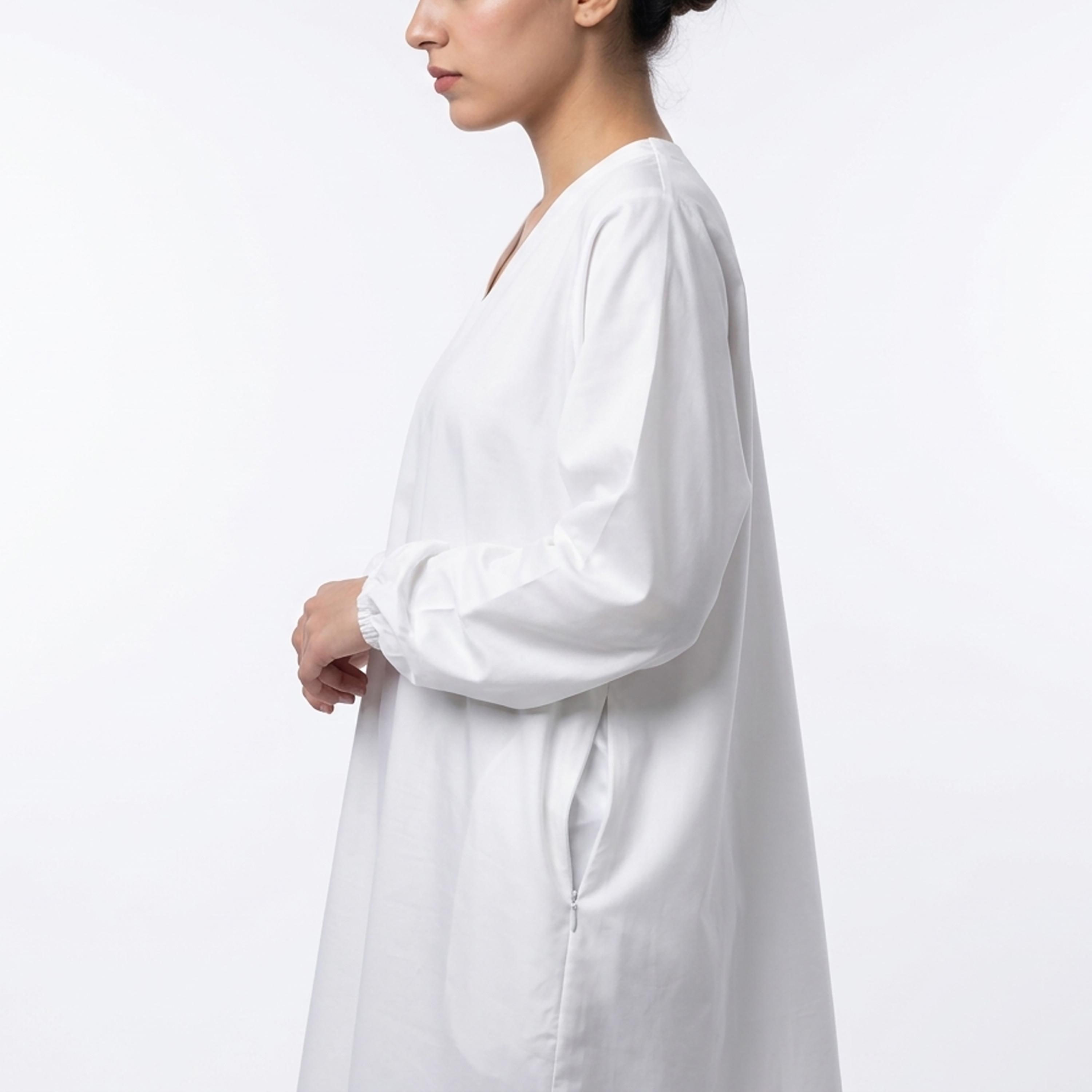 Hawraa White Elasticated Cuff Sleeves Linen Women's Hajj Abaya with Hijab-women-arabicclothing-prayerclothing-image-5