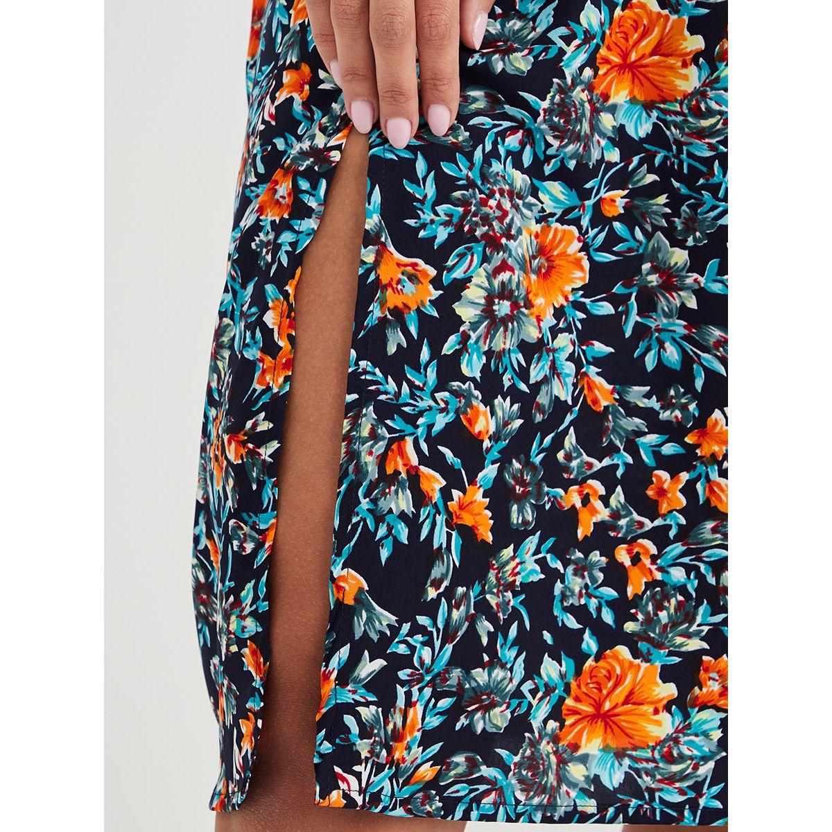 Styli Floral Print Knee Length Bias Skirt with Side Split Detail-women-clothing-bottoms-skirts-image-3