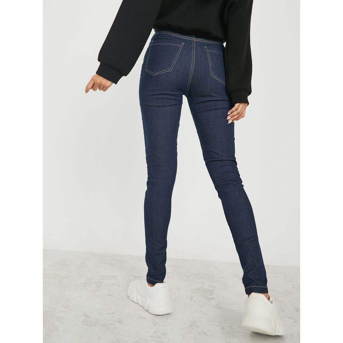 جينز سكيني بتداخل درزات وخصر عالي-women-clothing-bottoms-jeans-image-4