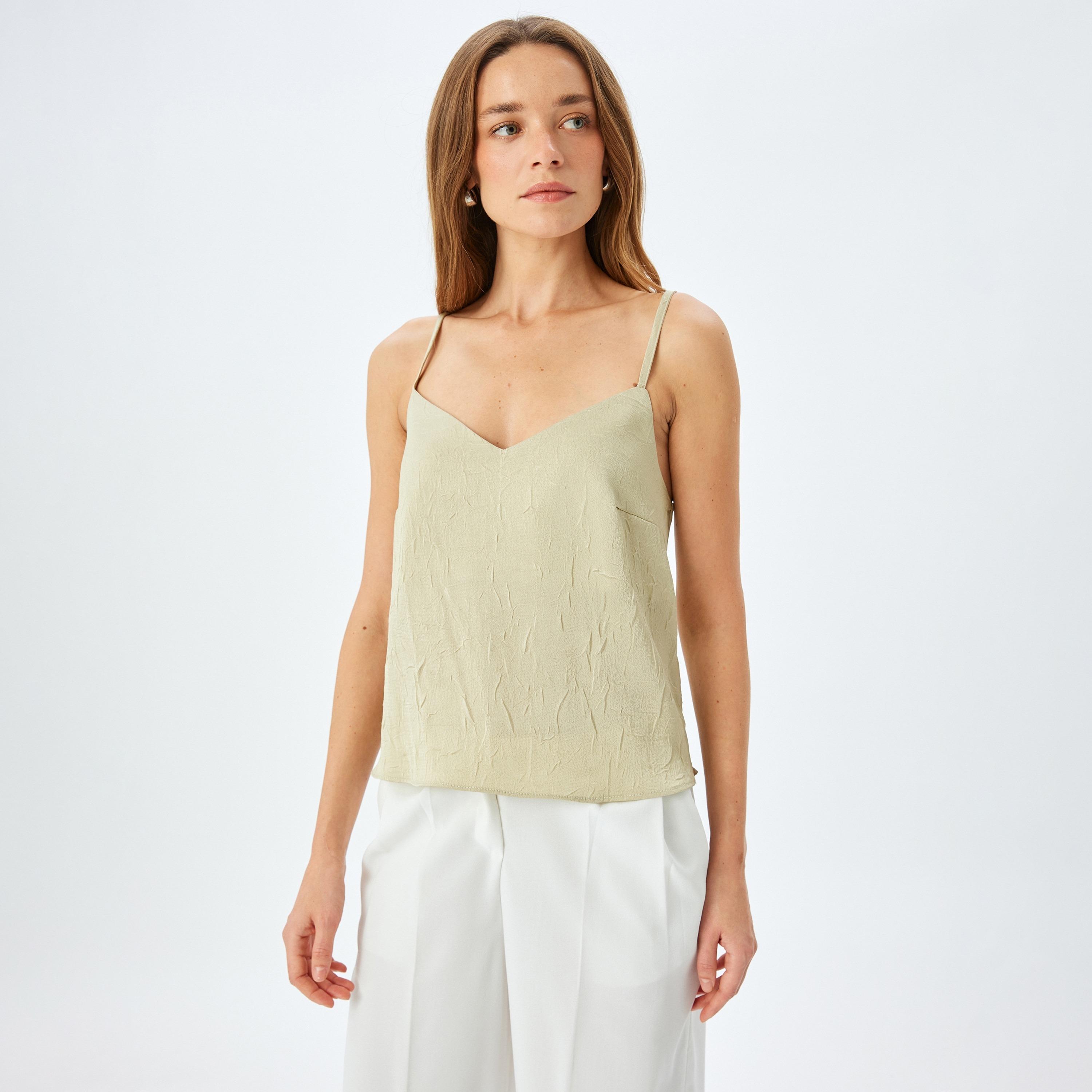 قميص كامي نسائي بدون أكمام مجعد بالأجنحة الأخضر من كوتون-women-clothing-shirtsandblouses-blouses-image-1