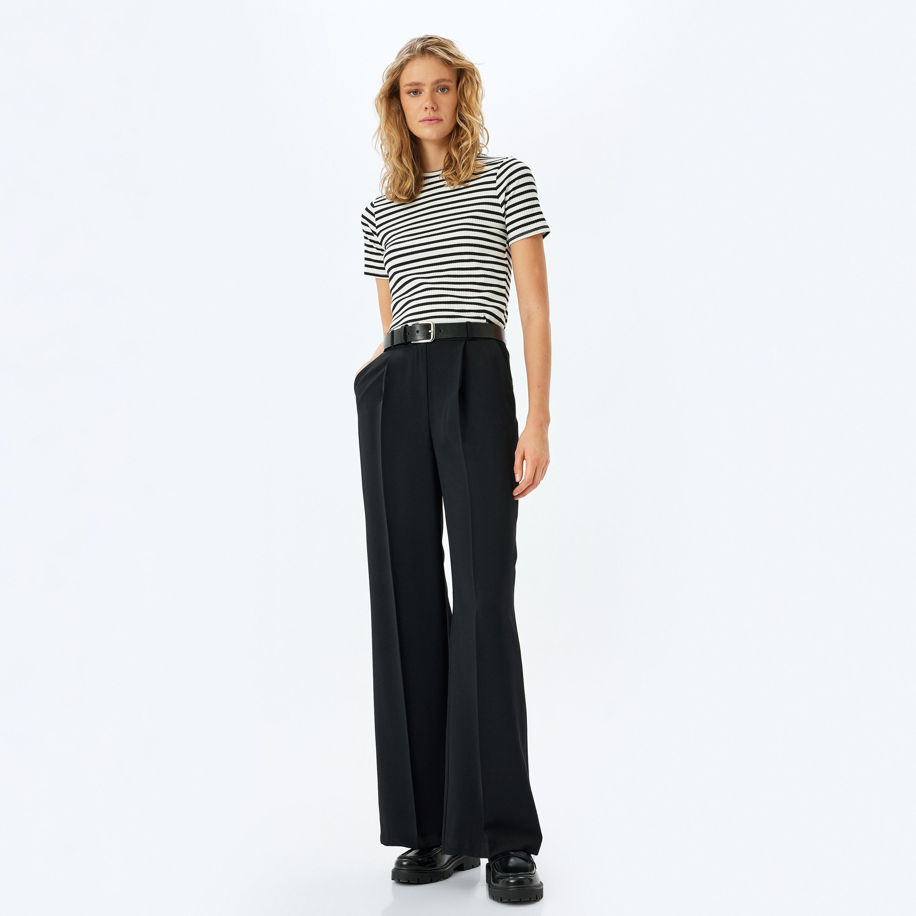 كوتون بلاك مخطط برقبة قصيرة بأكمام قصيرة للنساء-women-clothing-tshirts-image-2
