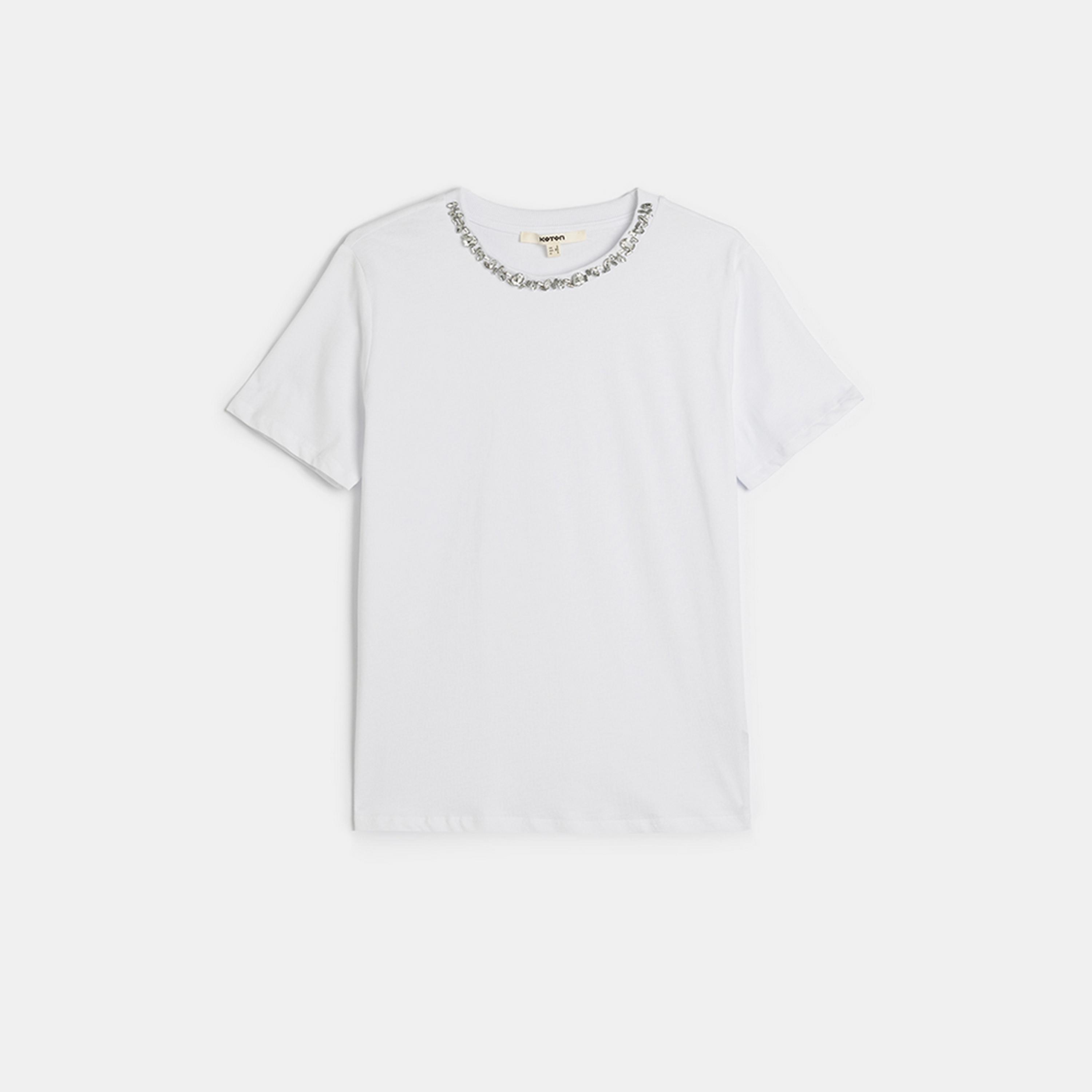 تيشيرت نسائي بأكمام قصيرة وياقة دائرية وتفاصيل كريستال باللون الأبيض من كوتون.-women-clothing-tshirts-image-5