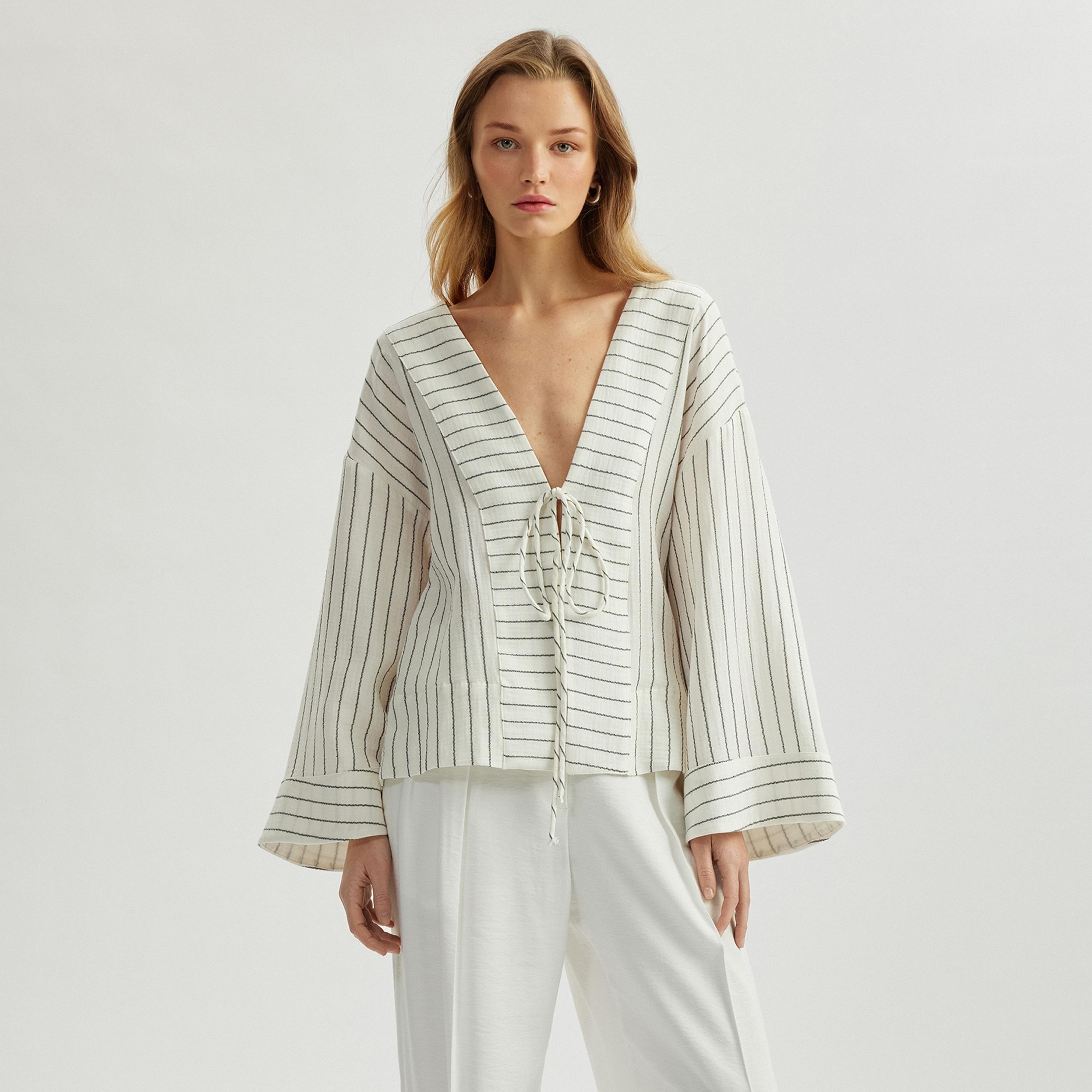 كوتون شال مخطط أبيض بأكمام واسعة مع كيمونو نسائي-women-clothing-shirtsandblouses-blouses-image-1