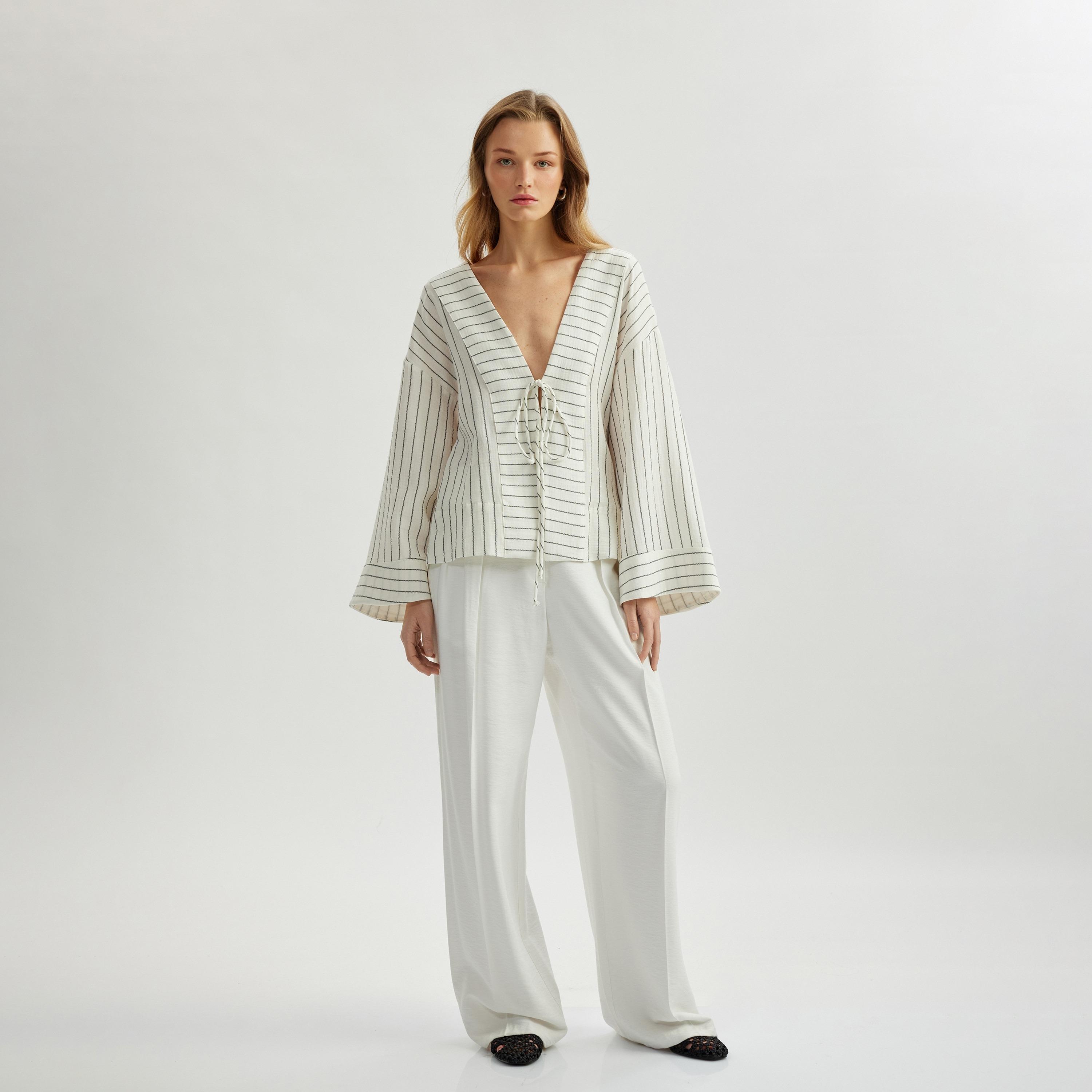 كوتون شال مخطط أبيض بأكمام واسعة مع كيمونو نسائي-women-clothing-shirtsandblouses-blouses-image-2