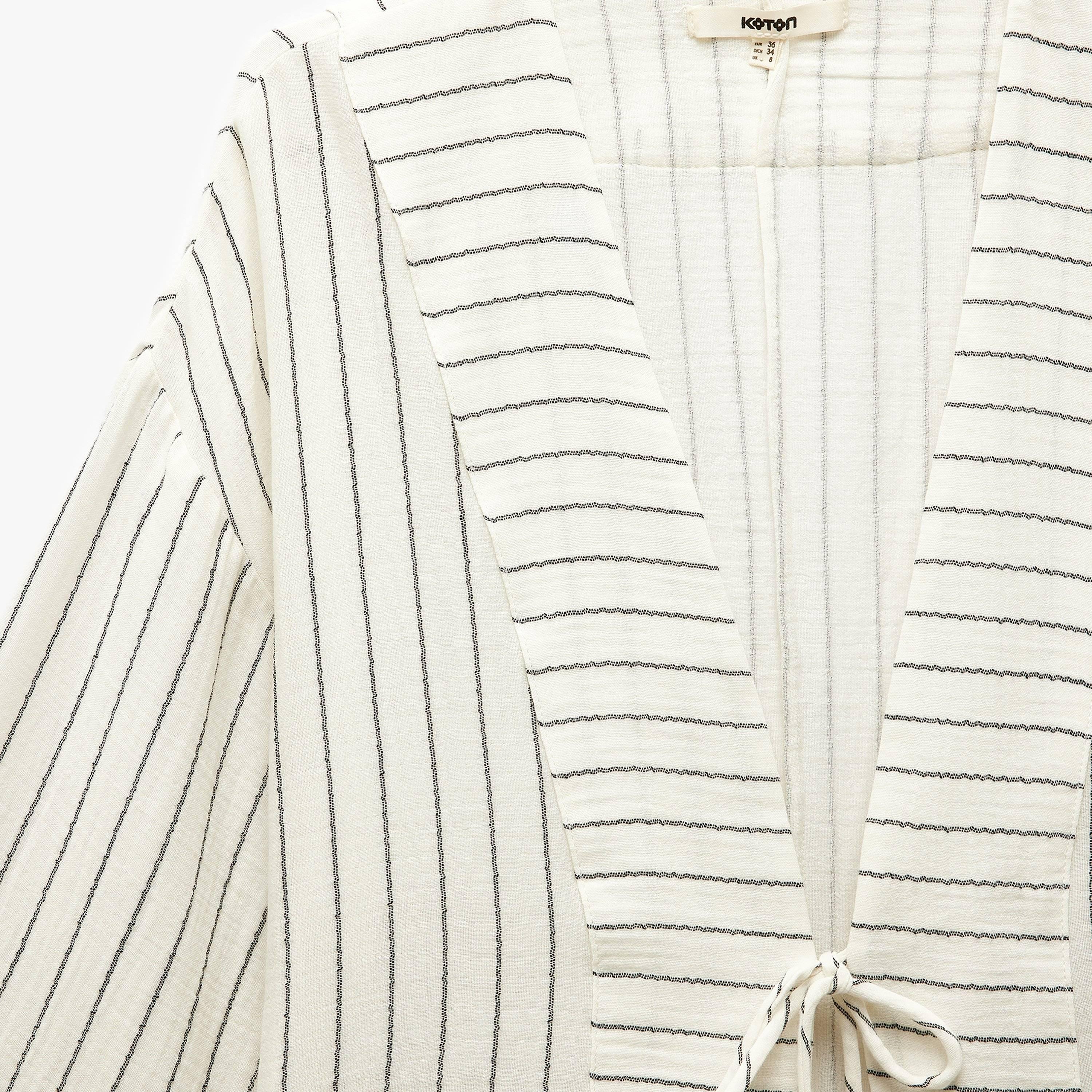 كوتون شال مخطط أبيض بأكمام واسعة مع كيمونو نسائي-women-clothing-shirtsandblouses-blouses-image-5