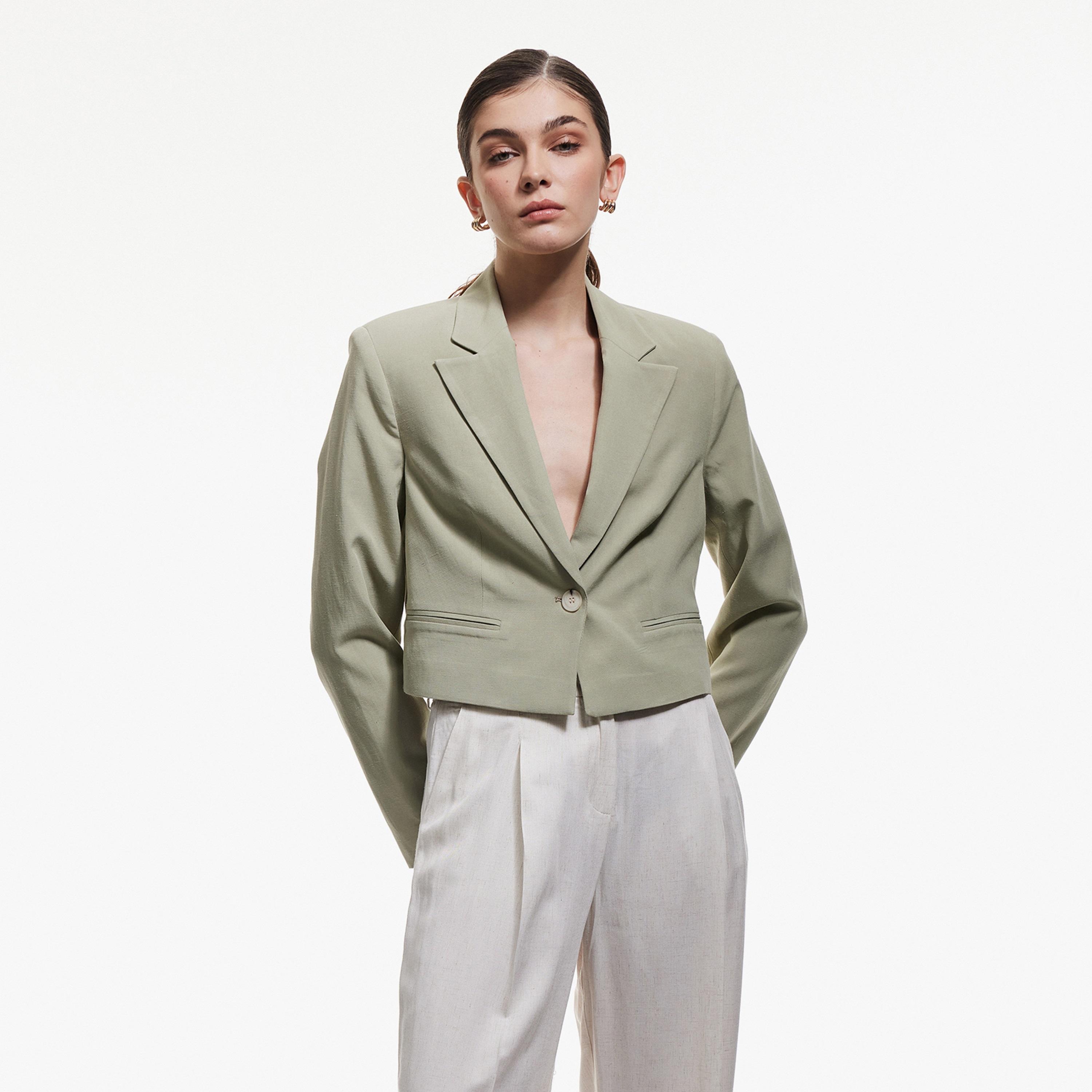بلازر كروپ نسائي بياقة طية صدر بلون أخضر من كوتون-women-clothing-coatsandjackets-blazers-image-1