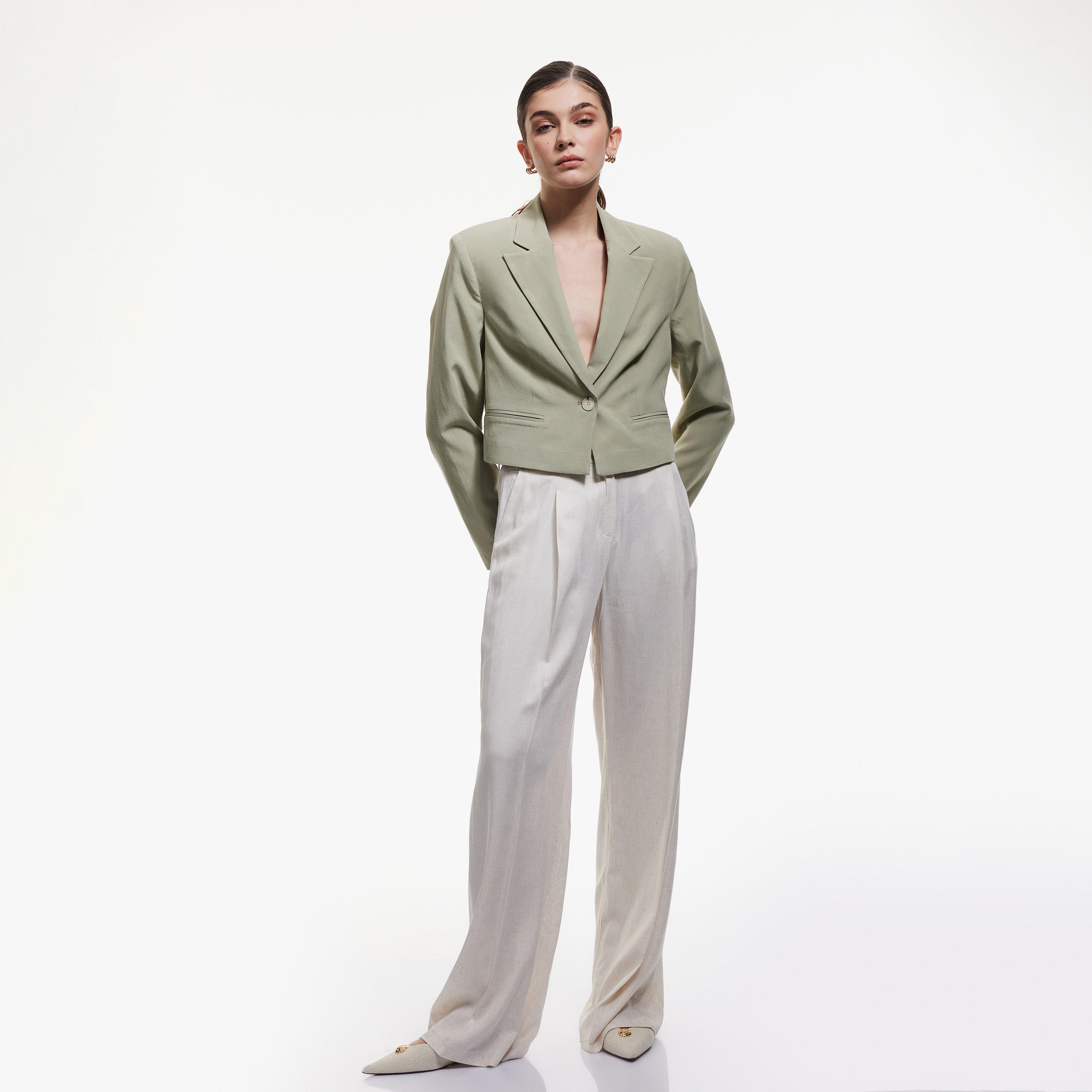 بلازر كروپ نسائي بياقة طية صدر بلون أخضر من كوتون-women-clothing-coatsandjackets-blazers-image-2