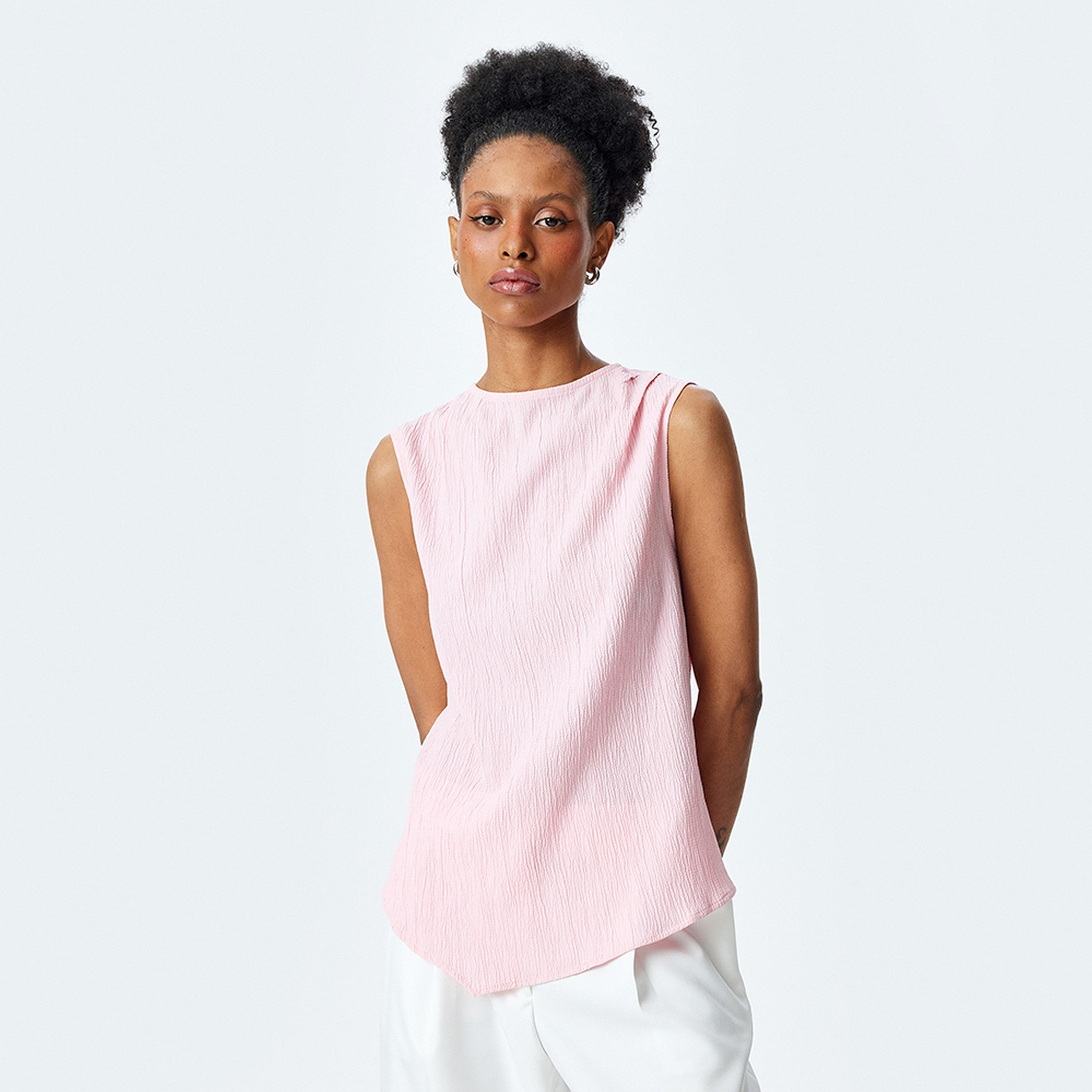 توب نسائي بدون أكمام بياقة دائرية وتصميم محكم باللون الوردي من كوتون.-women-clothing-shirtsandblouses-blouses-image-1