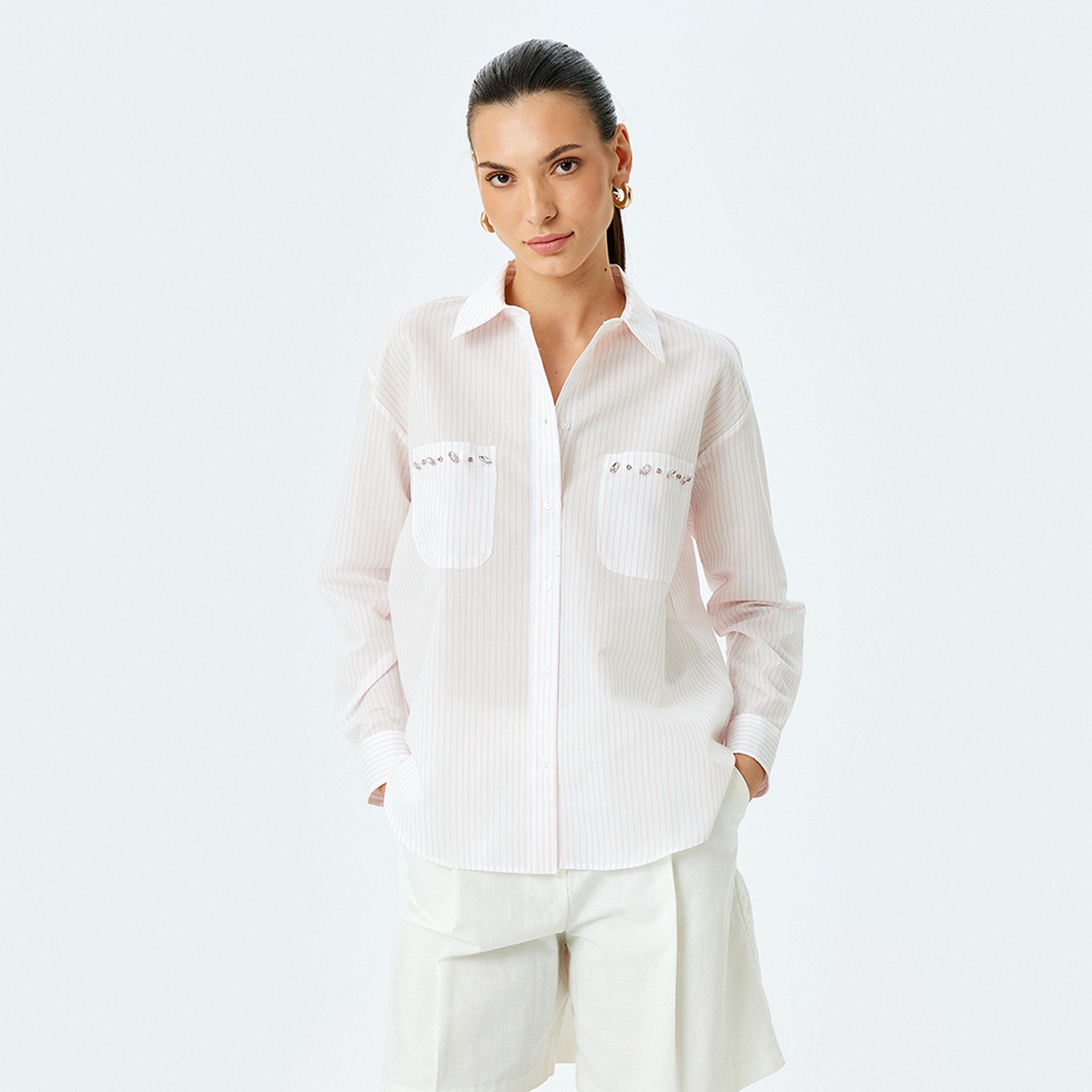 قميص نسائي بأكمام طويلة وياقة مخططة باللون الوردي من كوتون.-women-clothing-shirtsandblouses-shirts-image-1