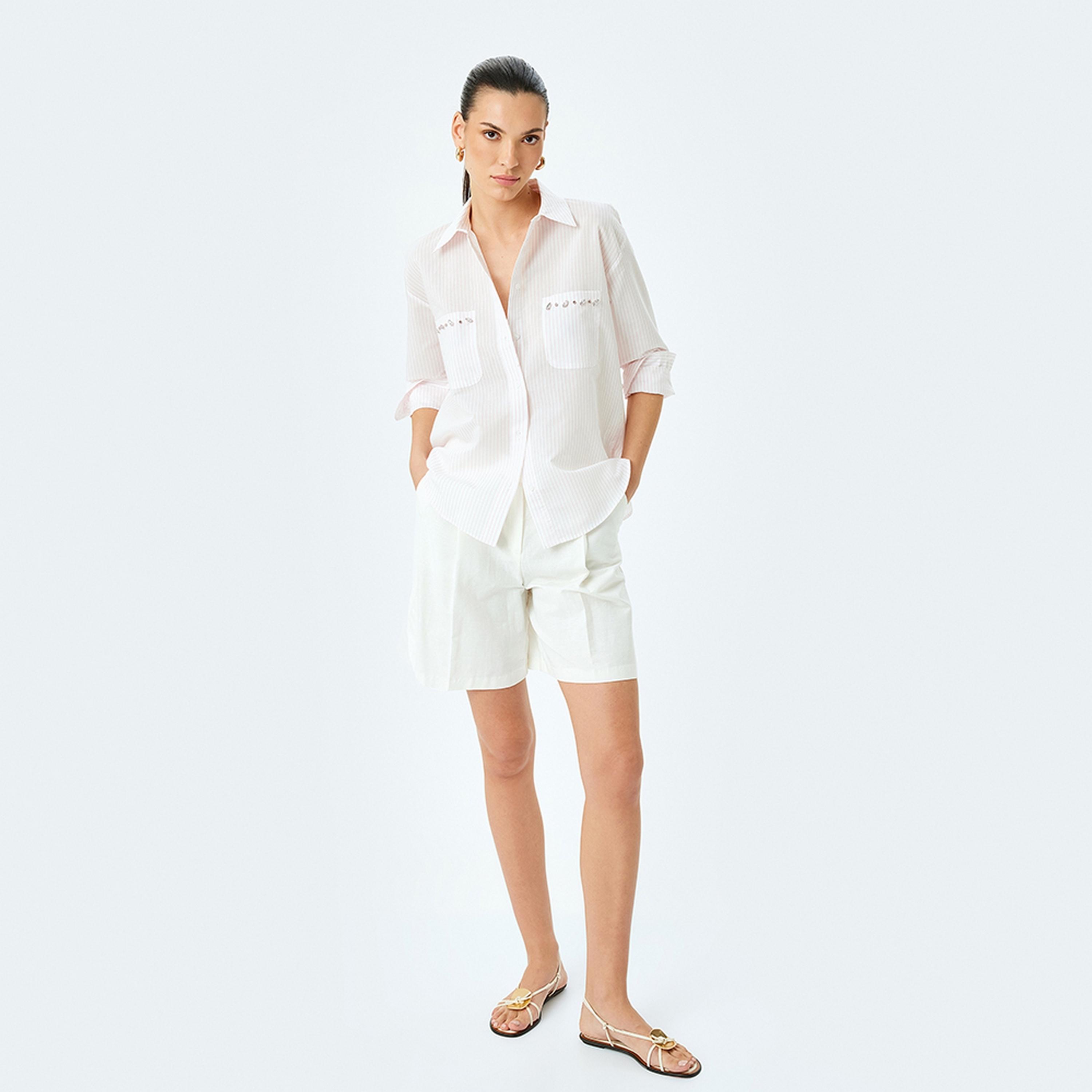 قميص نسائي بأكمام طويلة وياقة مخططة باللون الوردي من كوتون.-women-clothing-shirtsandblouses-shirts-image-2