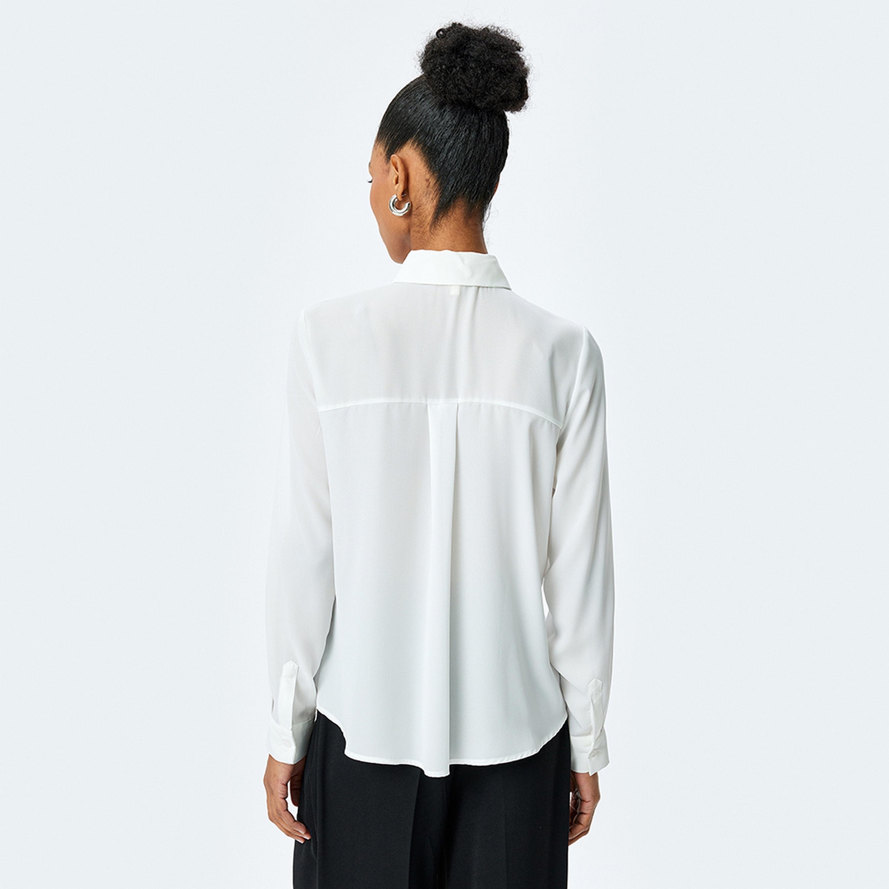 قميص نسائي بأكمام طويلة وياقة باللون الأبيض من كوتون.-women-clothing-shirtsandblouses-shirts-image-3