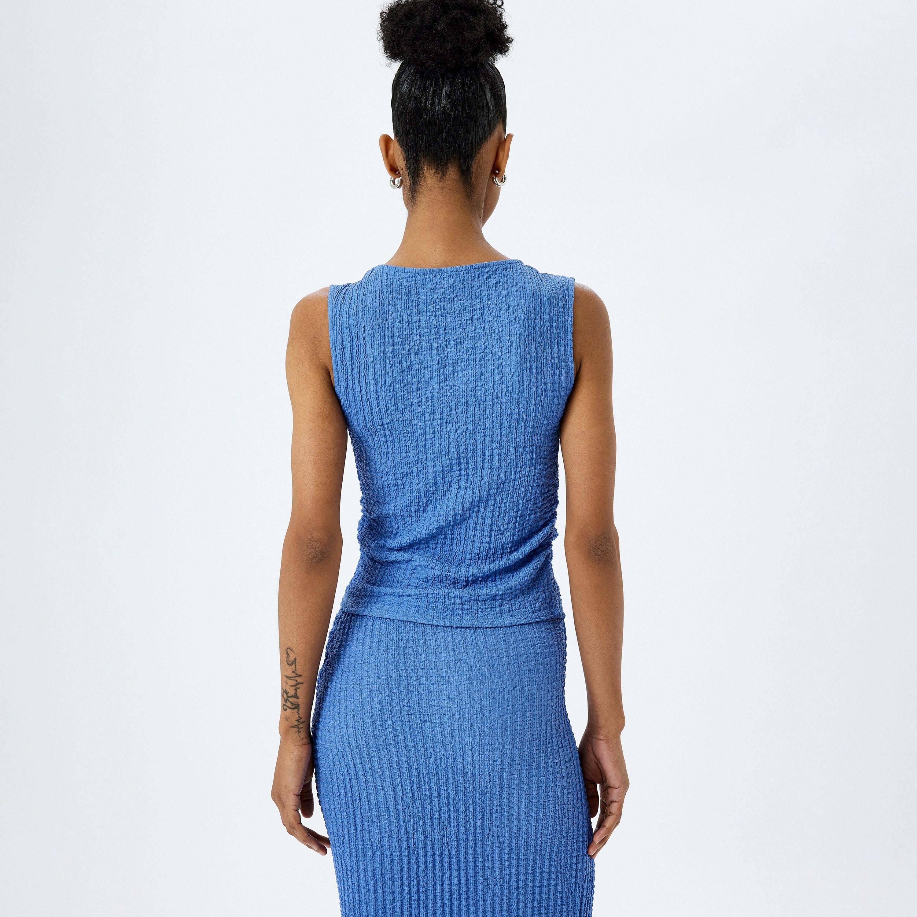 Koton Blue Crinkled Round Neck Sleeveless Women's Top-women-clothing-shirtsandblouses-blouses-image-3