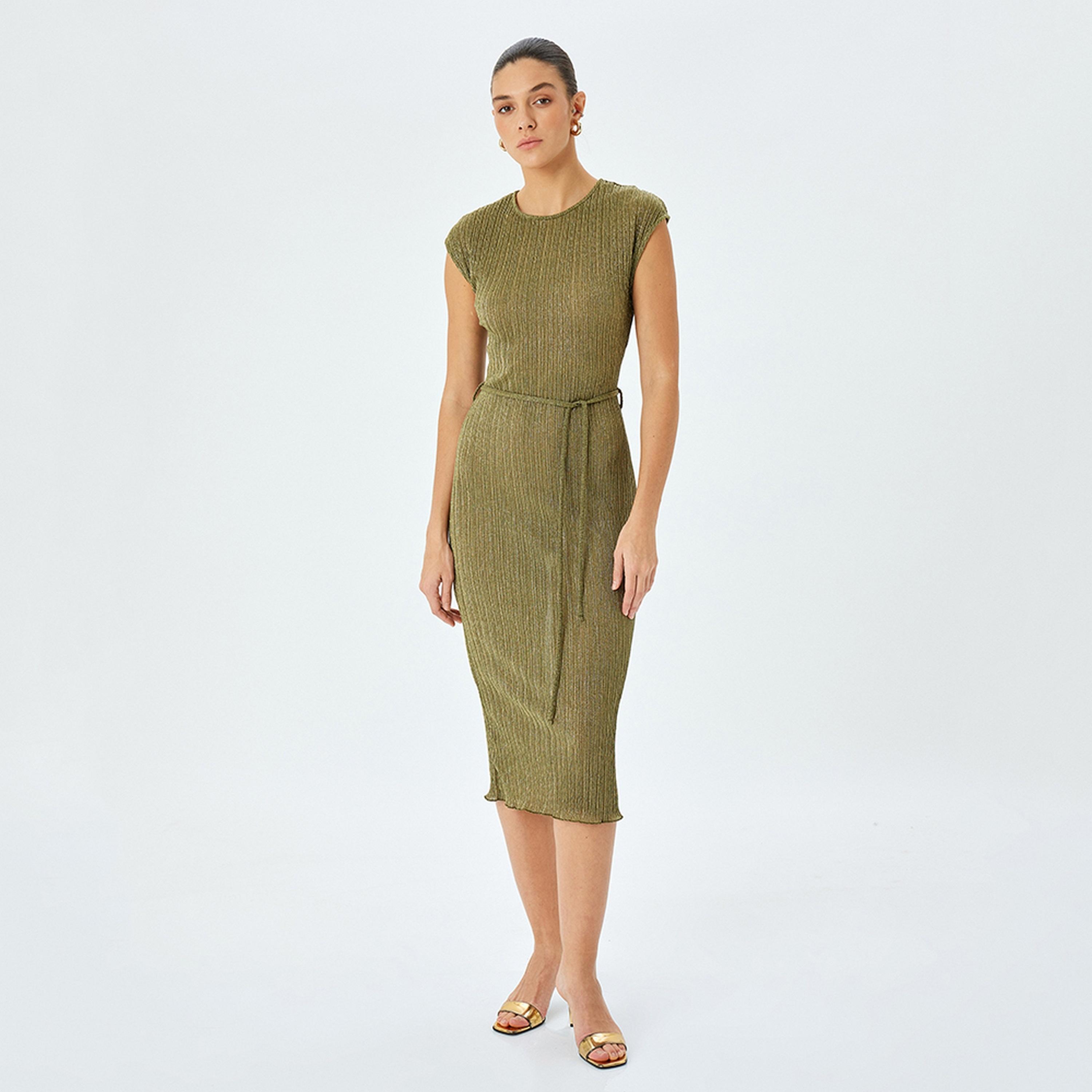 فستان ميدي نسائي بقصة بوديكون بأكمام كاب وتصميم محكم مع حزام باللون الأخضر من كوتون.-women-clothing-dresses-image-4