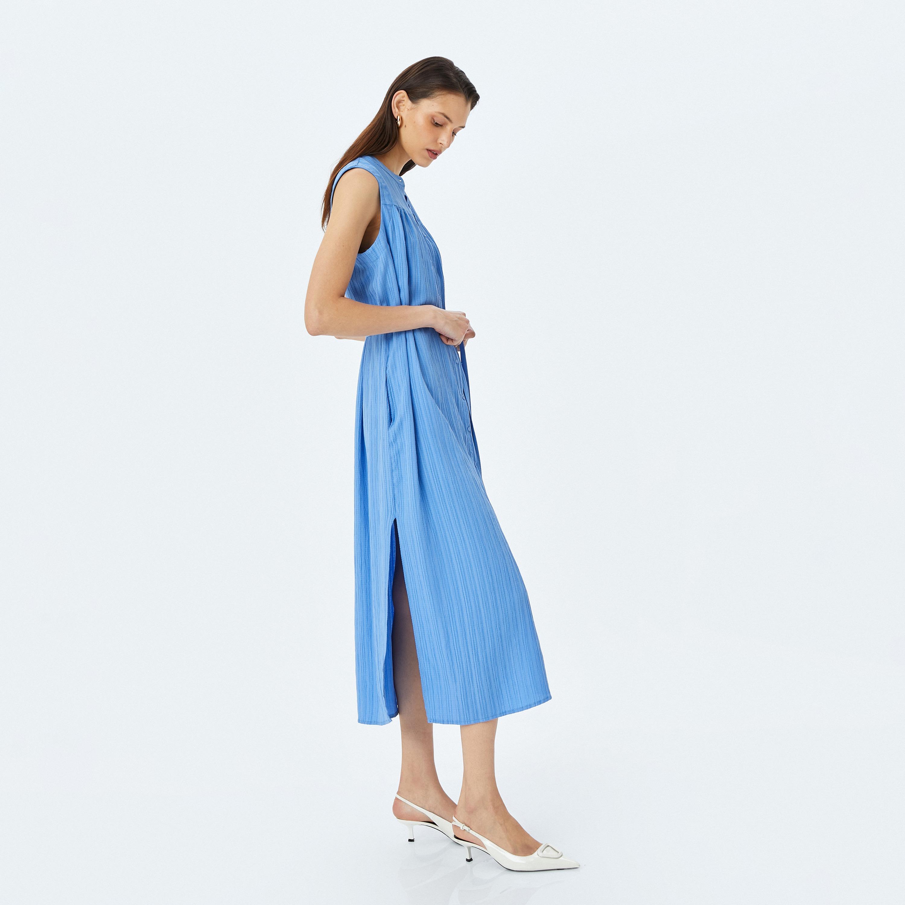 فستان نسائي ميدي بياقة ماندارين بملمس أزرق كوتون-women-clothing-dresses-image-2