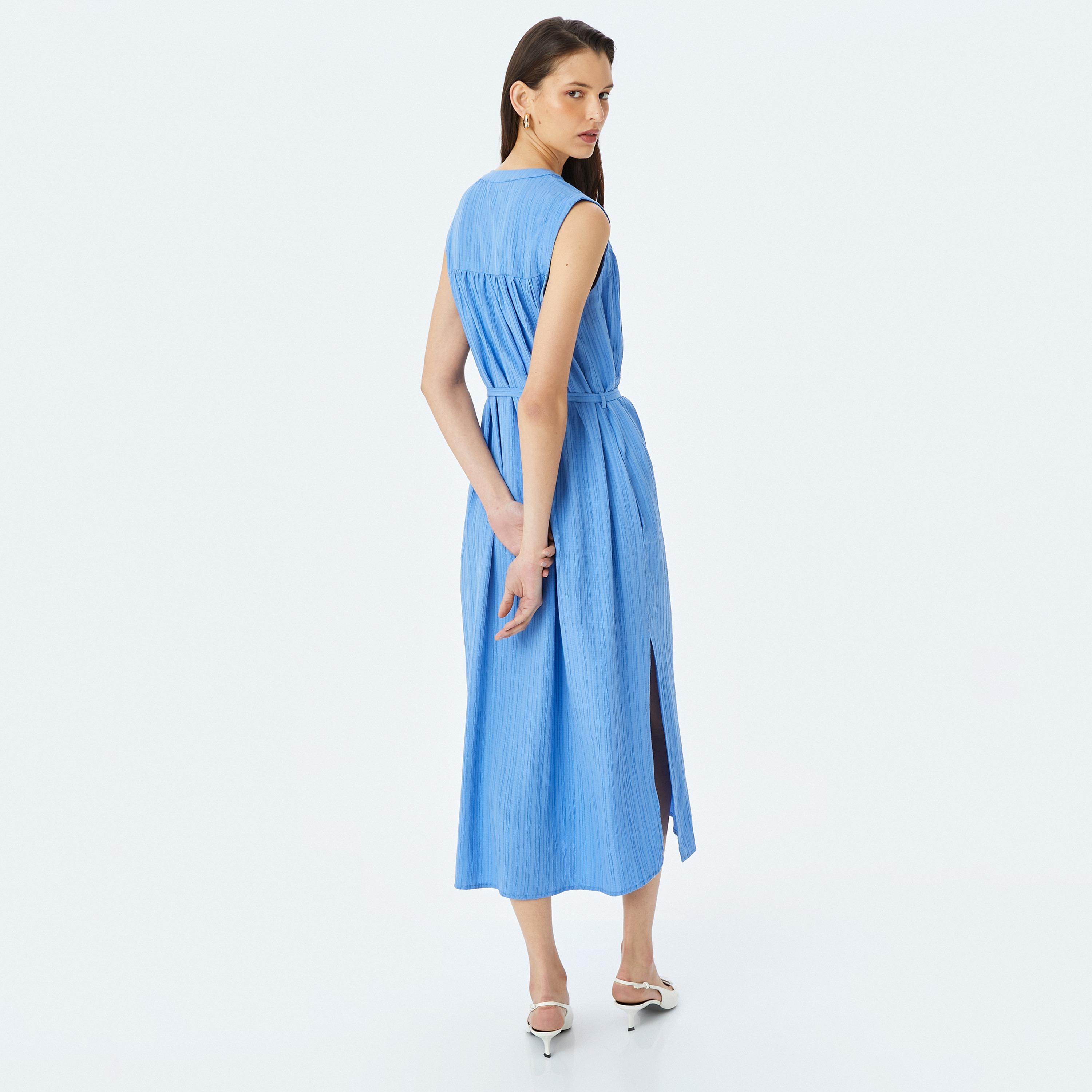 فستان نسائي ميدي بياقة ماندارين بملمس أزرق كوتون-women-clothing-dresses-image-3