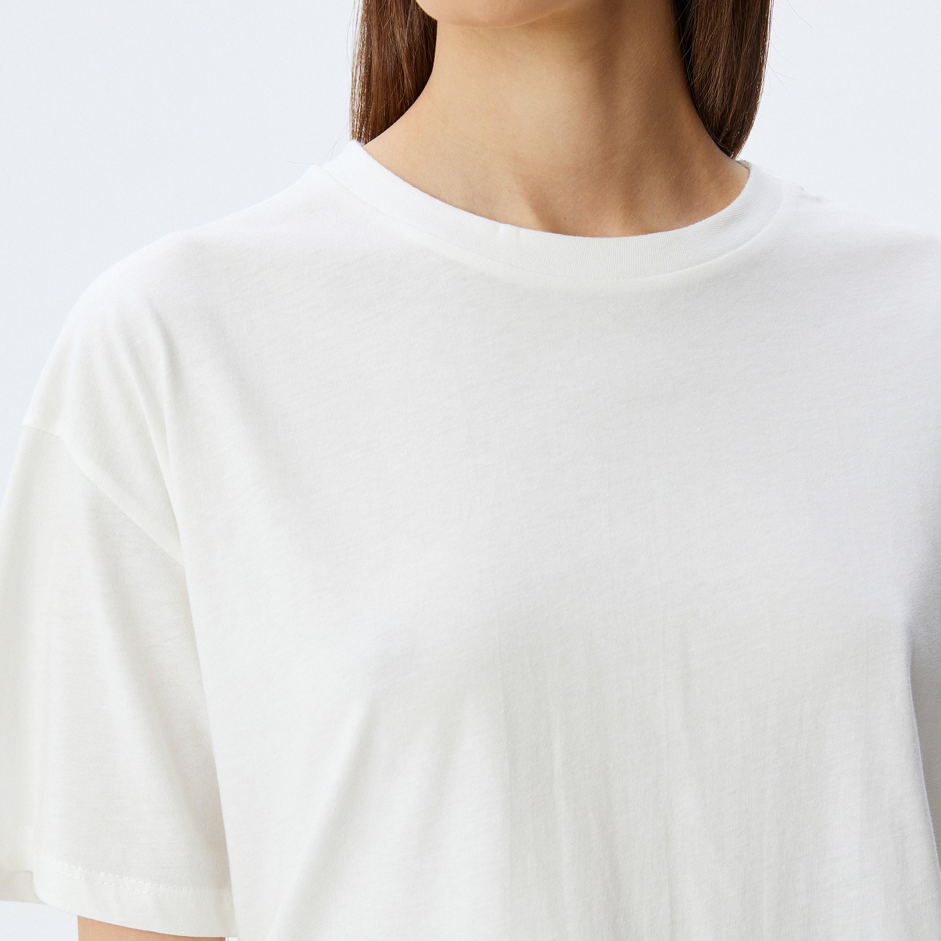 KOTON White Cotton Crew Neck Short Sleeves Women's T-Shirt-women-clothing-tshirts-image-4