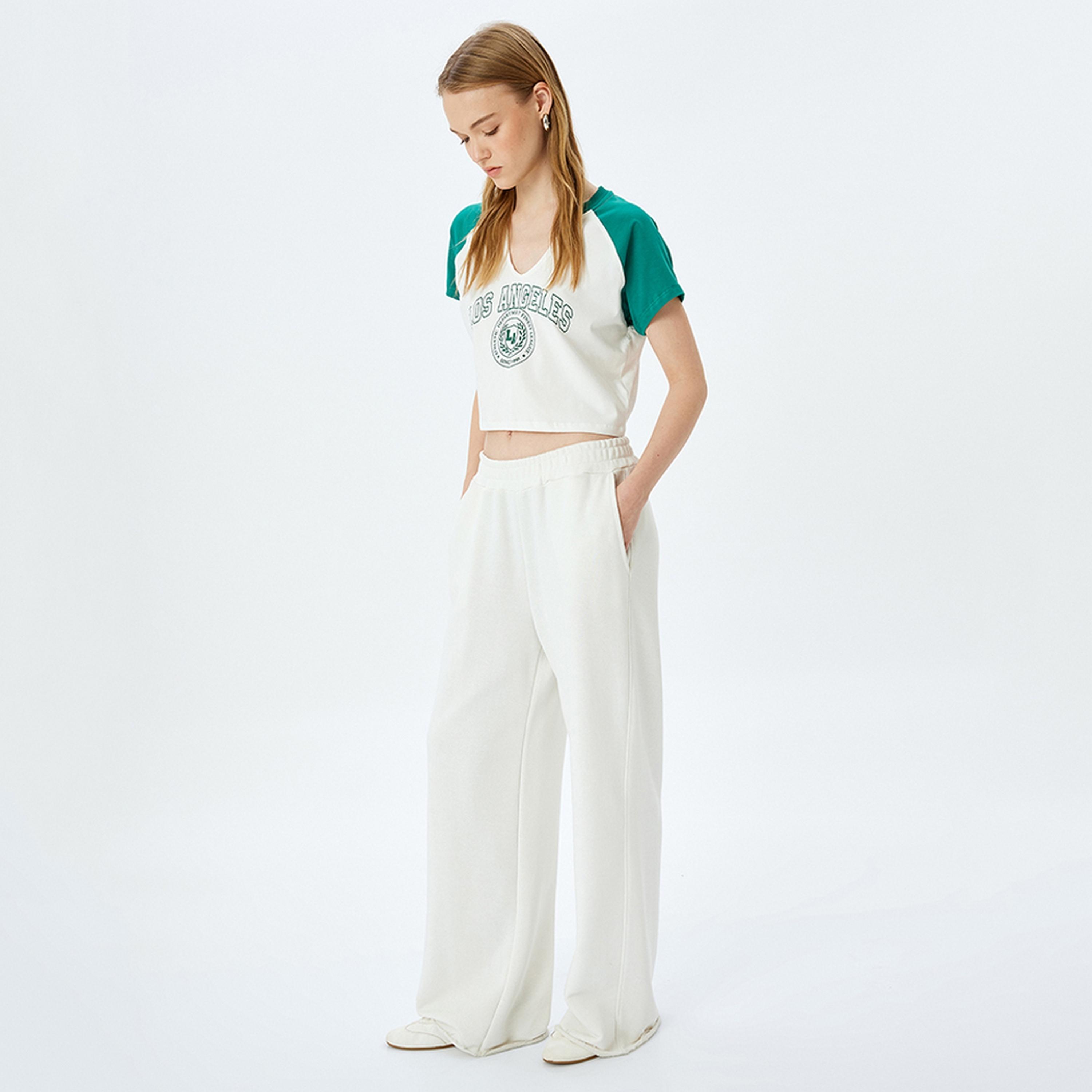 KOTON White Color-Blocked V-Neck Short Sleeves Women's T-Shirt-women-clothing-tshirts-image-2