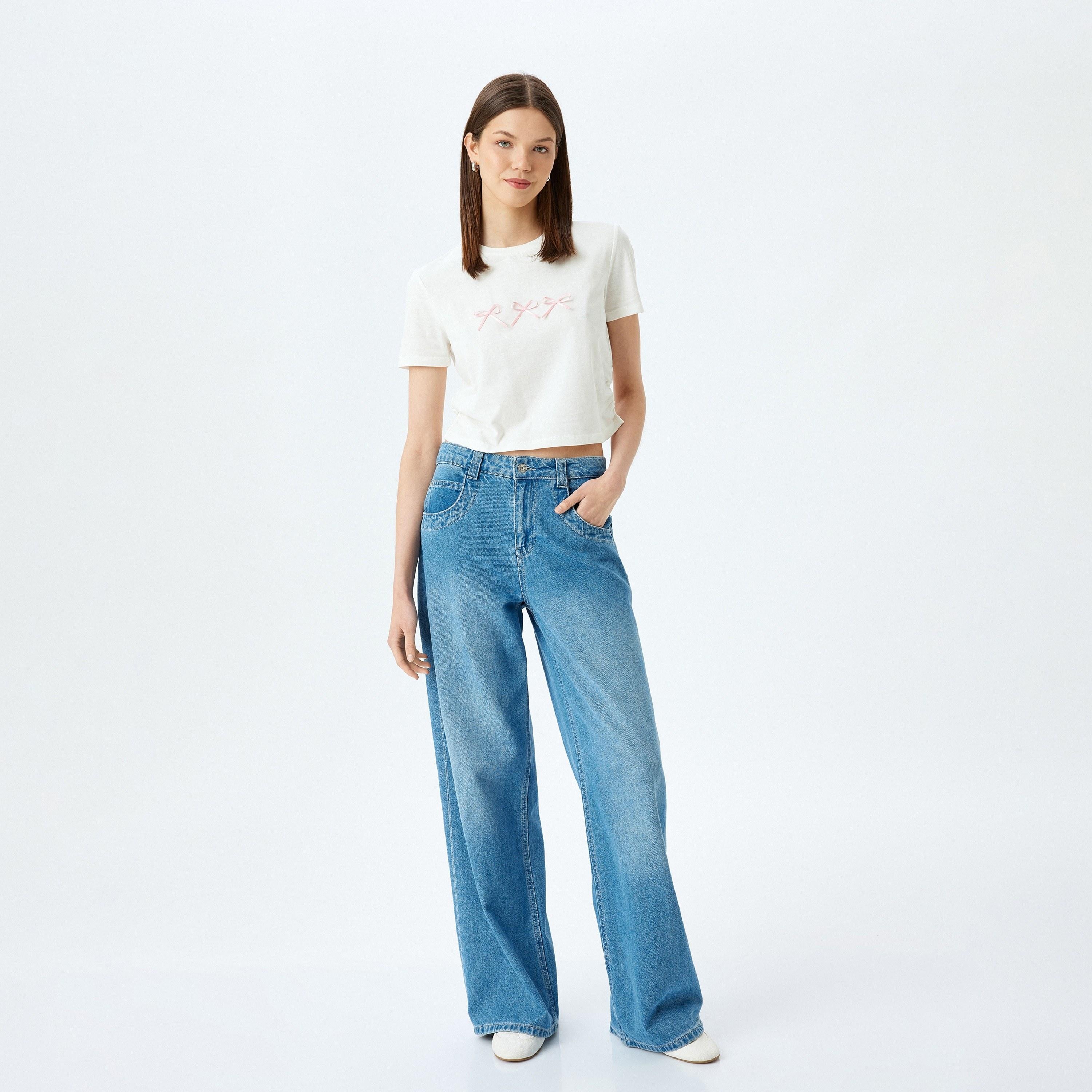 Koton White Plain Crew Neck Short Sleeves Women's T-Shirt-women-clothing-tshirts-image-2