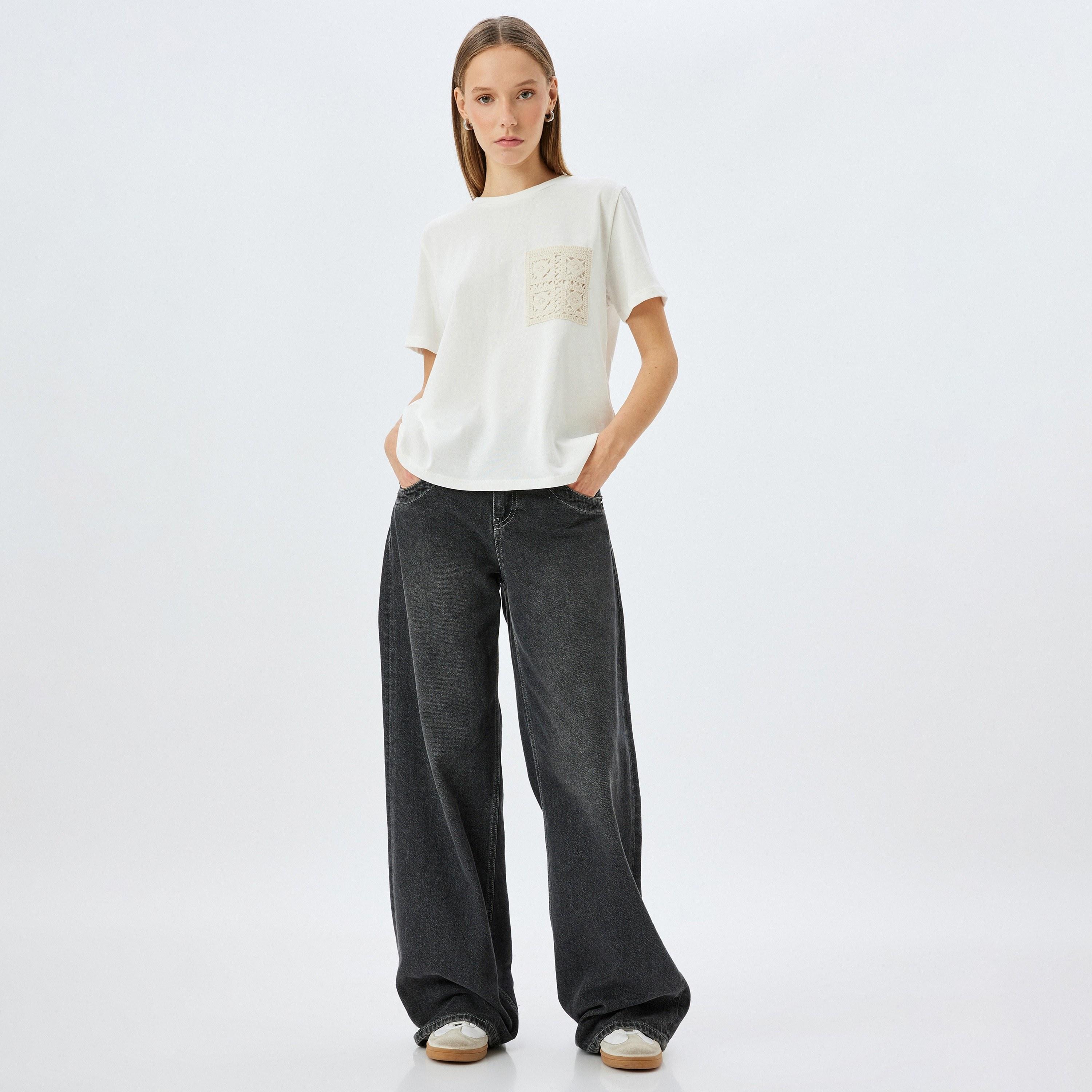 Koton White Plain Crew Neck Short Sleeves Women's T-Shirt-women-clothing-tshirts-image-2