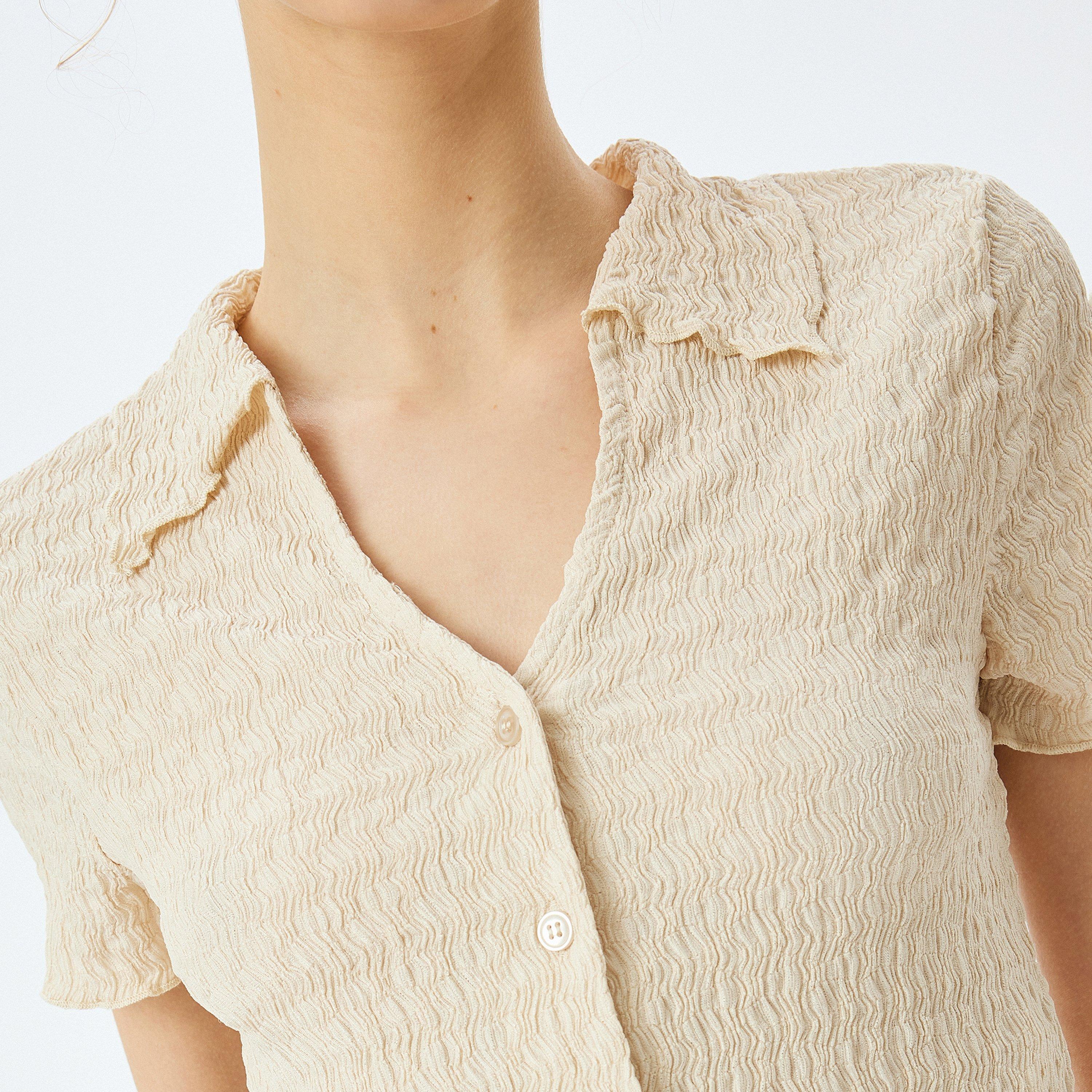 KOTON Textured Collared Short Sleeves Women's Shirt-women-clothing-shirtsandblouses-shirts-image-4