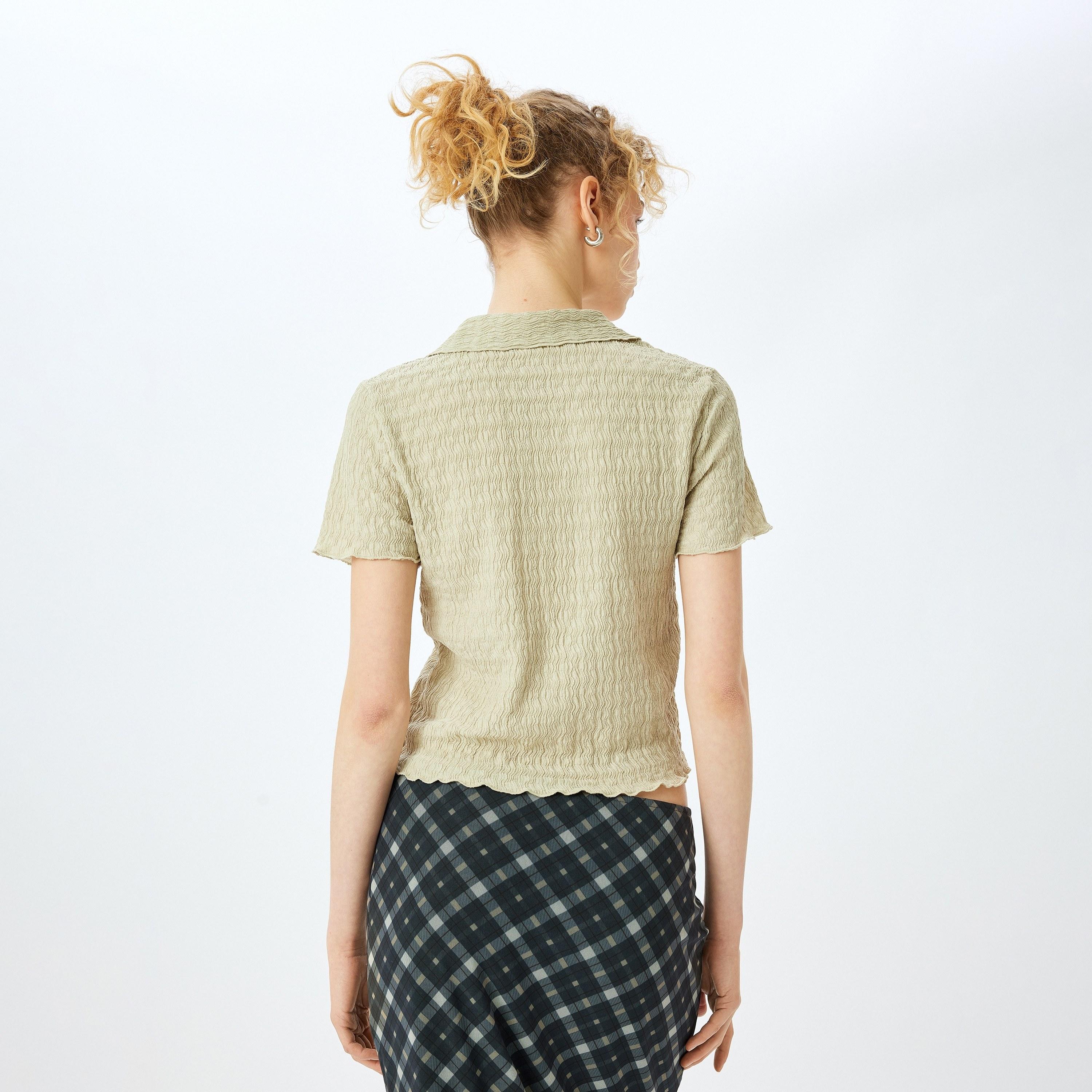 Koton Green Textured Collared Short Sleeves Women's Top-women-clothing-shirtsandblouses-blouses-image-3