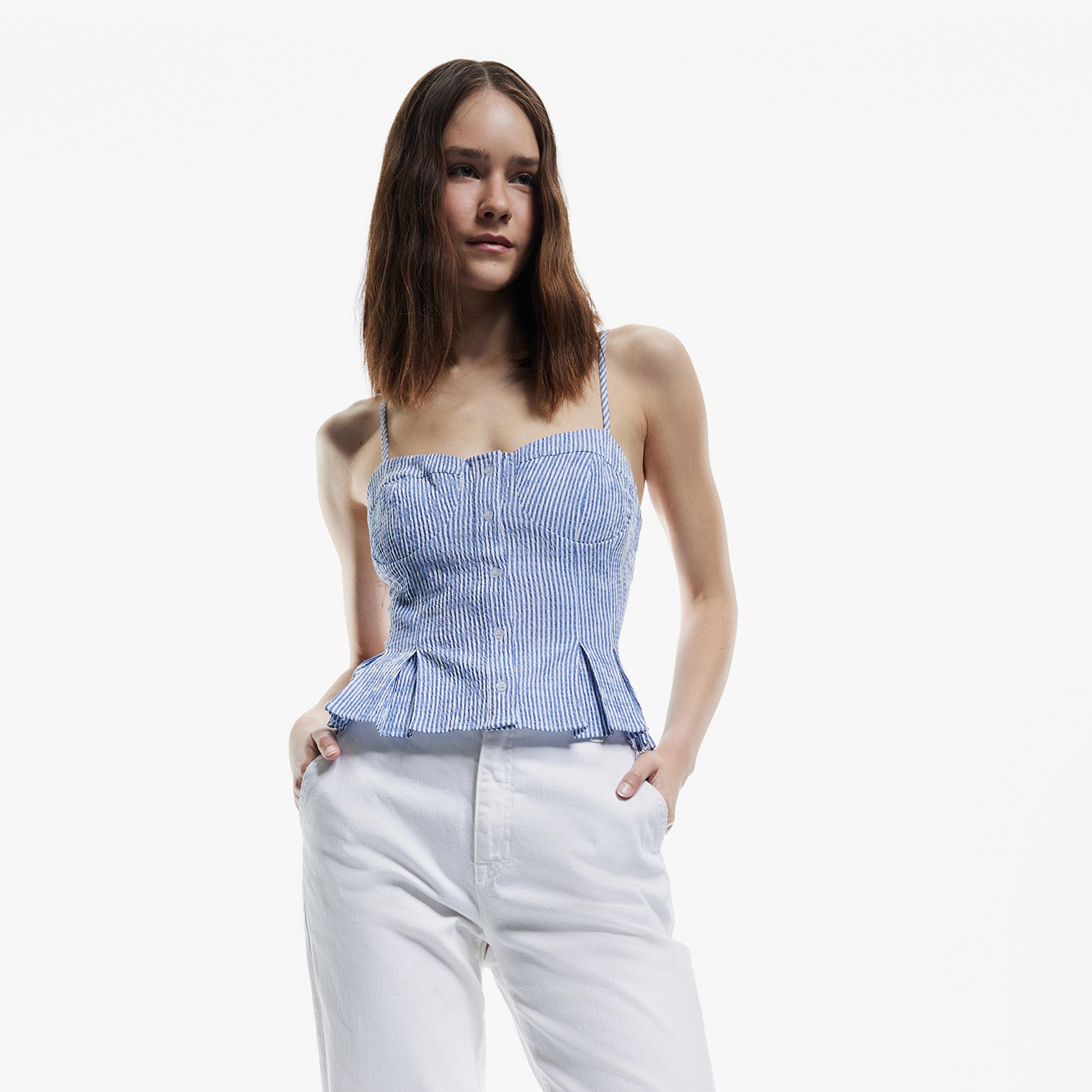 بلوزة نسائية من القطن المخطط بلون أزرق وقصة رقبة قلب من كوتون-women-clothing-shirtsandblouses-blouses-image-1