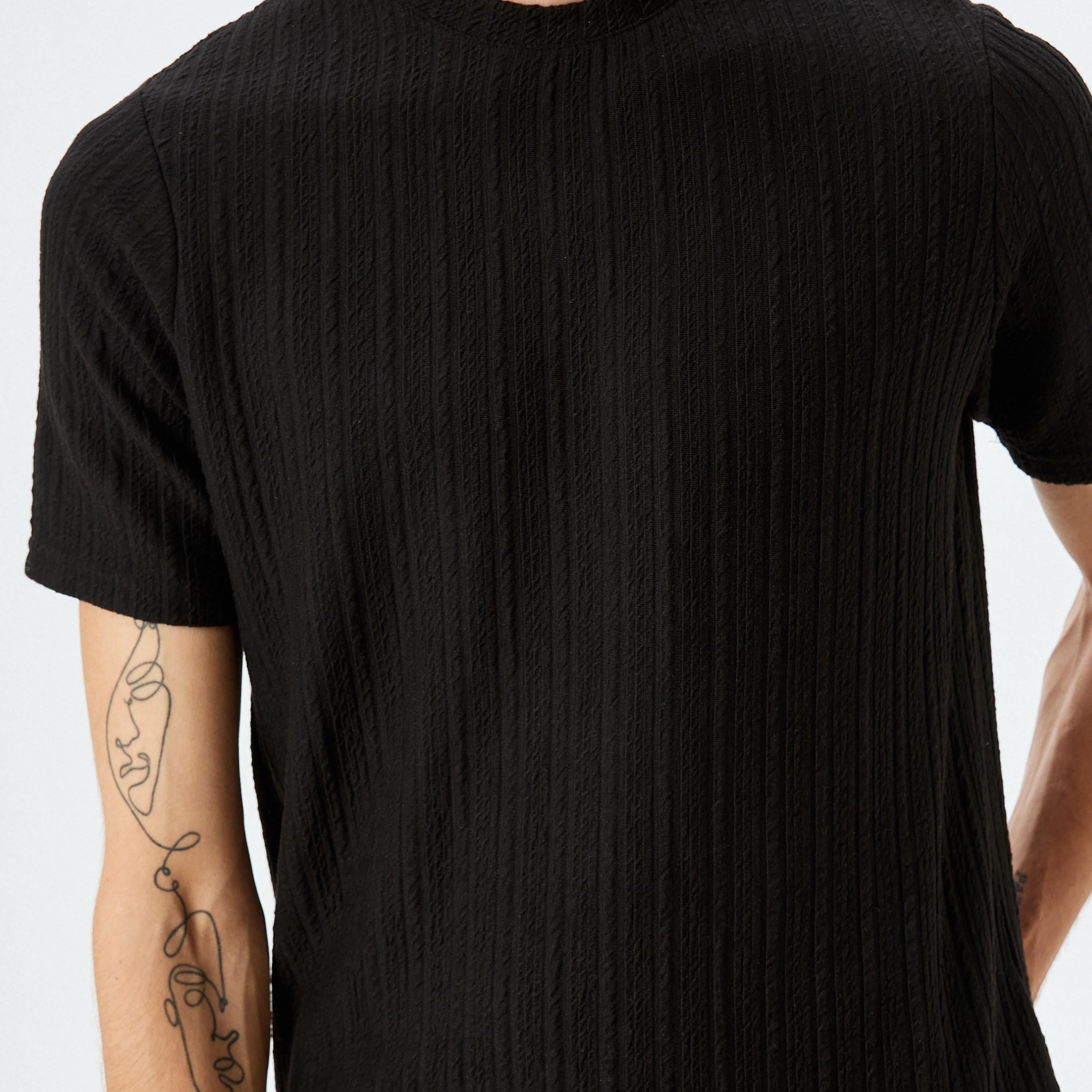 Koton Textured Crew Neck Short Sleeves Men's T-Shirt-men-clothing-tshirtsandpolos-tshirts-image-3