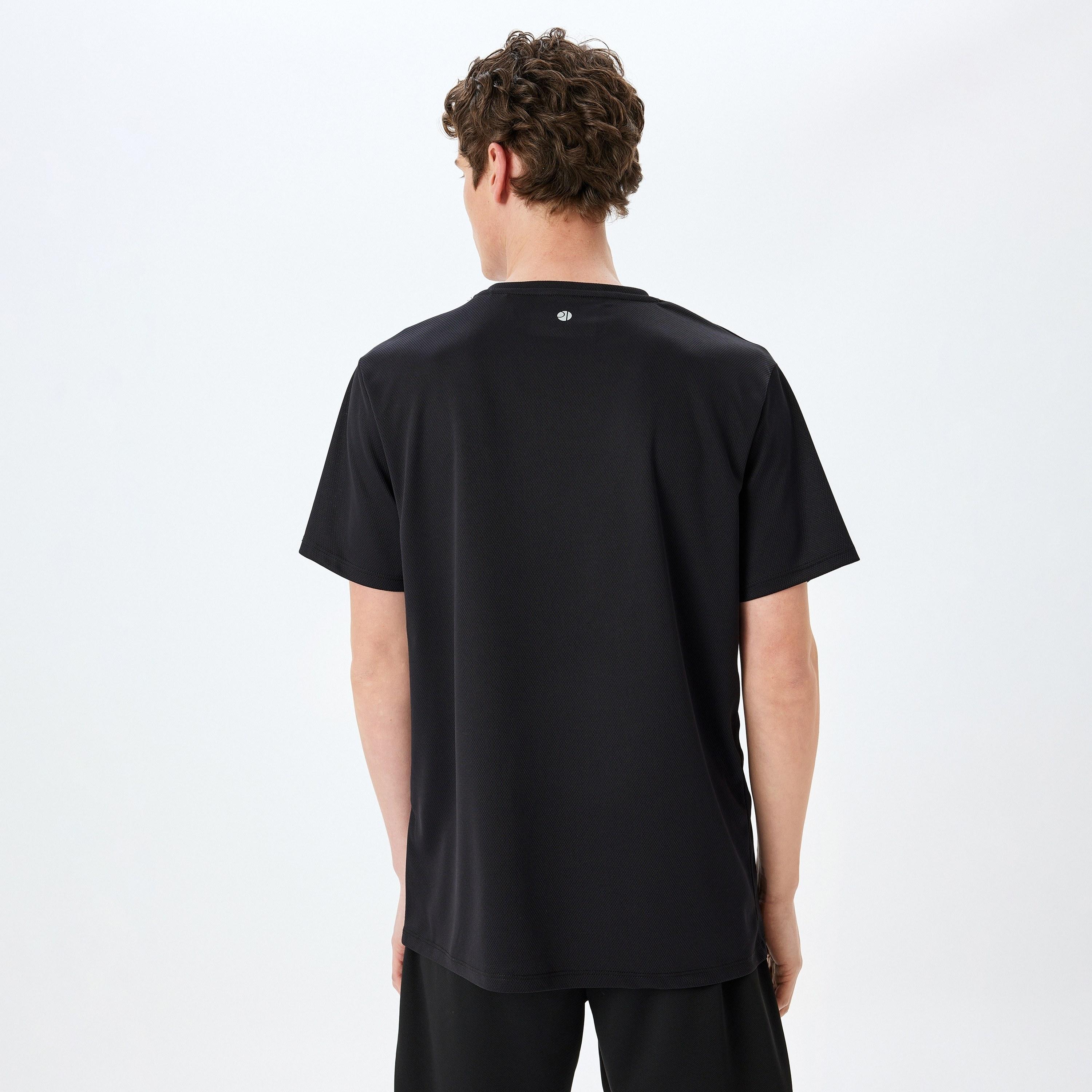 Koton Plain Crew Neck Short Sleeves Men's T-Shirt-men-clothing-tshirtsandpolos-tshirts-image-4