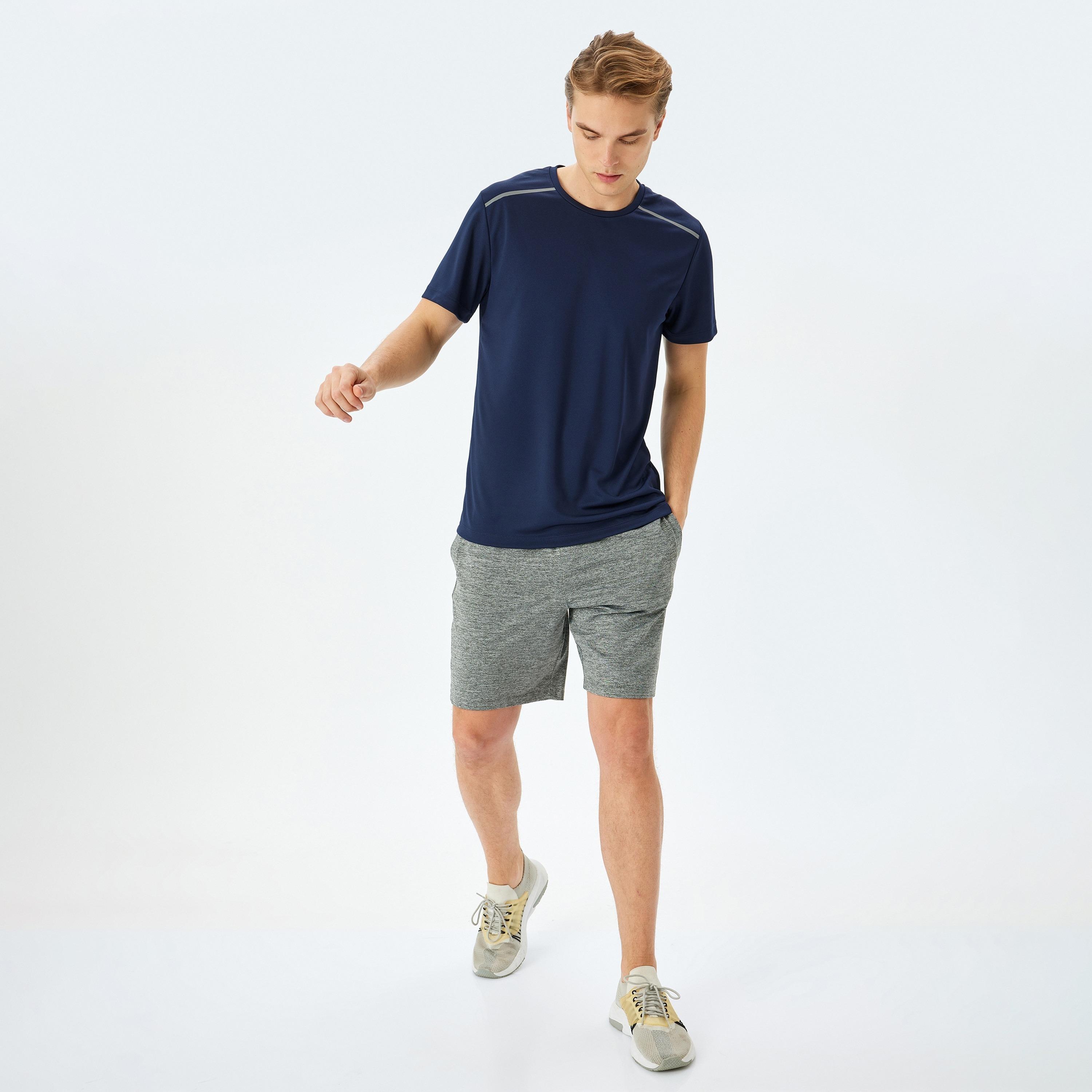 Koton Plain Crew Neck Short Sleeves Men's T-Shirt-men-clothing-tshirtsandpolos-tshirts-image-2