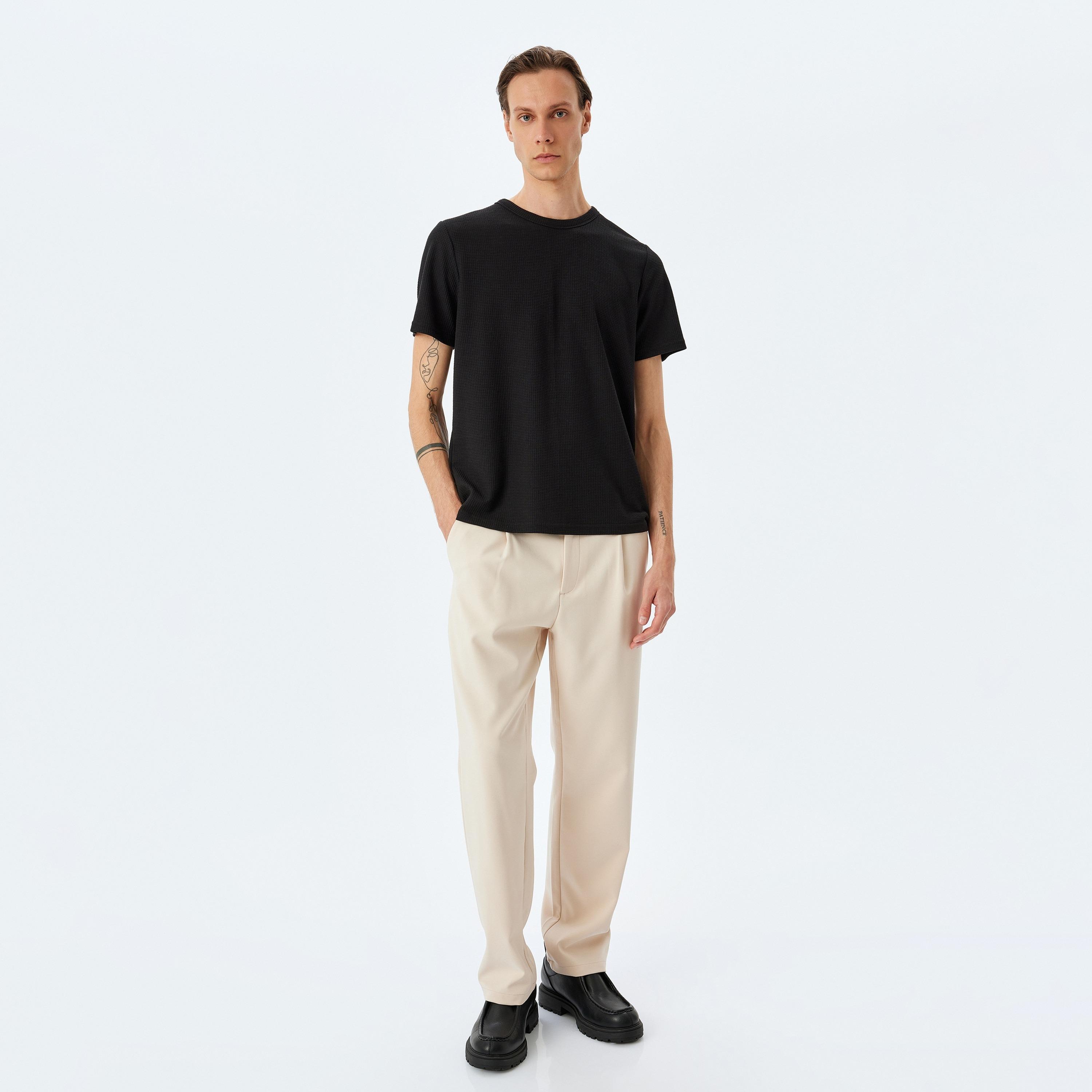Koton Textured Crew Neck Short Sleeves Men's T-Shirt-men-clothing-tshirtsandpolos-tshirts-image-2