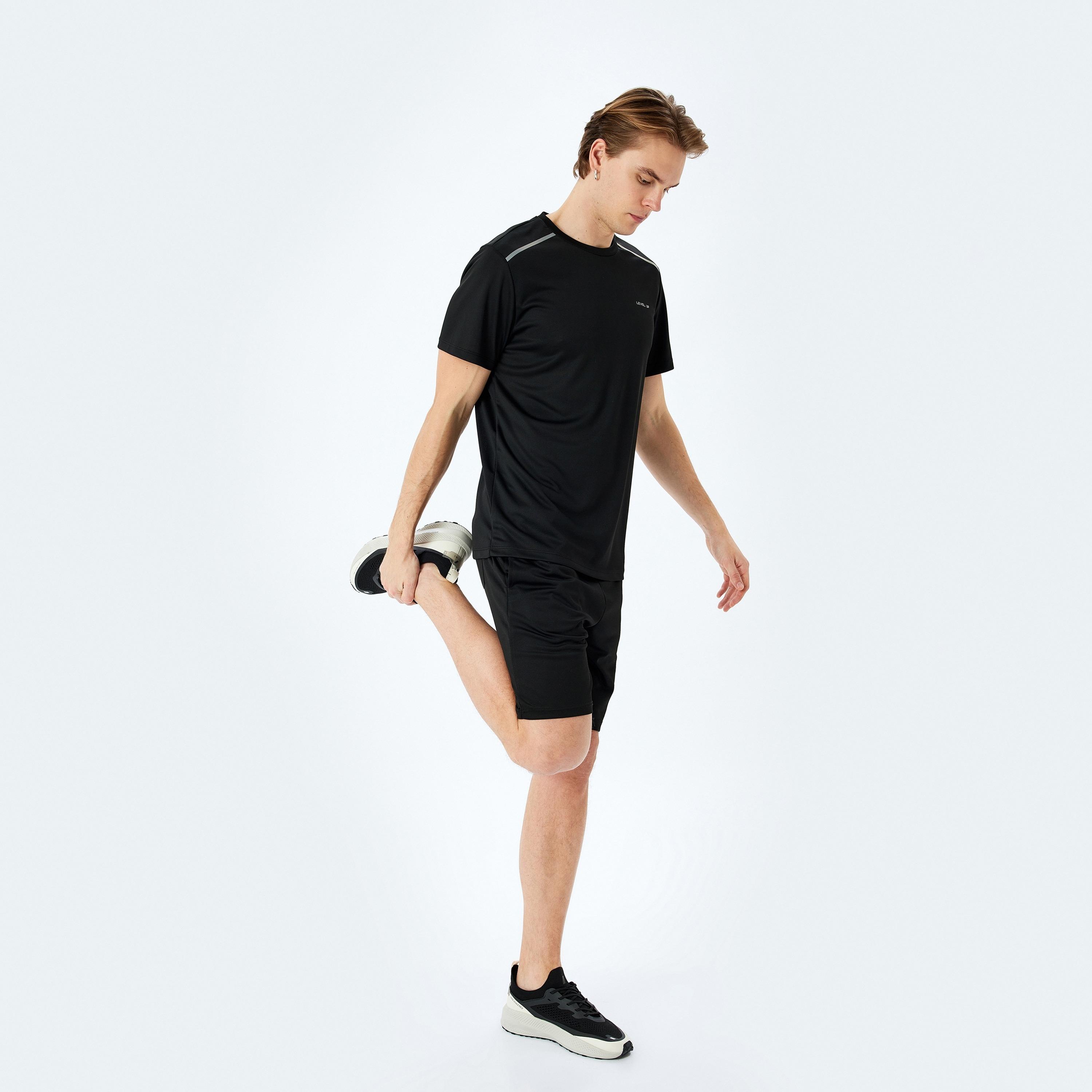 Koton Plain Crew Neck Short Sleeves Men's T-Shirt-men-clothing-tshirtsandpolos-tshirts-image-2