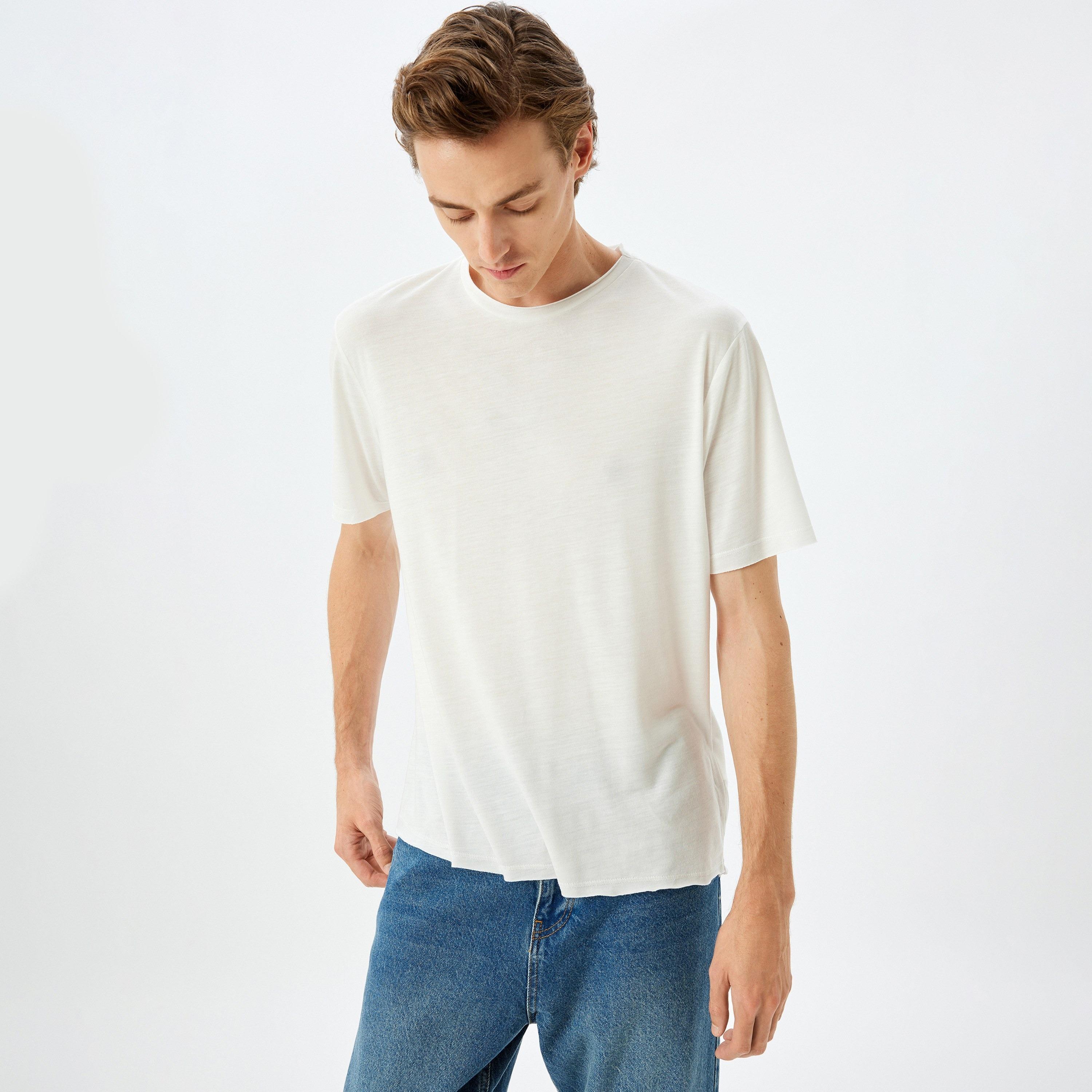 Koton Plain Crew Neck Short Sleeves Men's T-Shirt-men-clothing-tshirtsandpolos-tshirts-image-1
